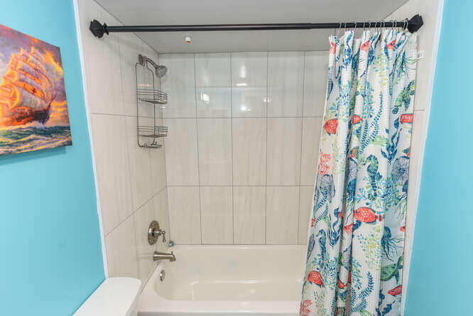 PINES OF JUPITER/TEQUESTA CONDO - Residential Lease