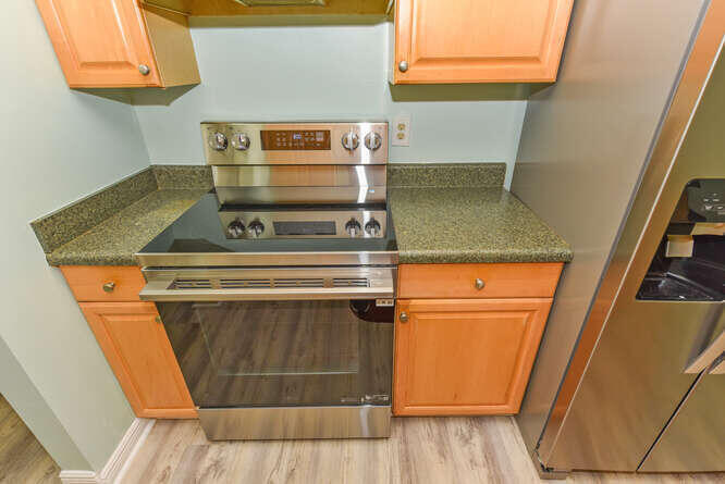 PINES OF JUPITER/TEQUESTA CONDO - Residential Lease