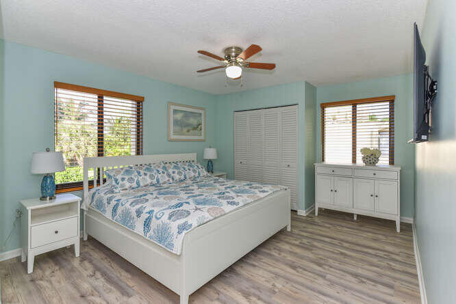PINES OF JUPITER/TEQUESTA CONDO - Residential Lease