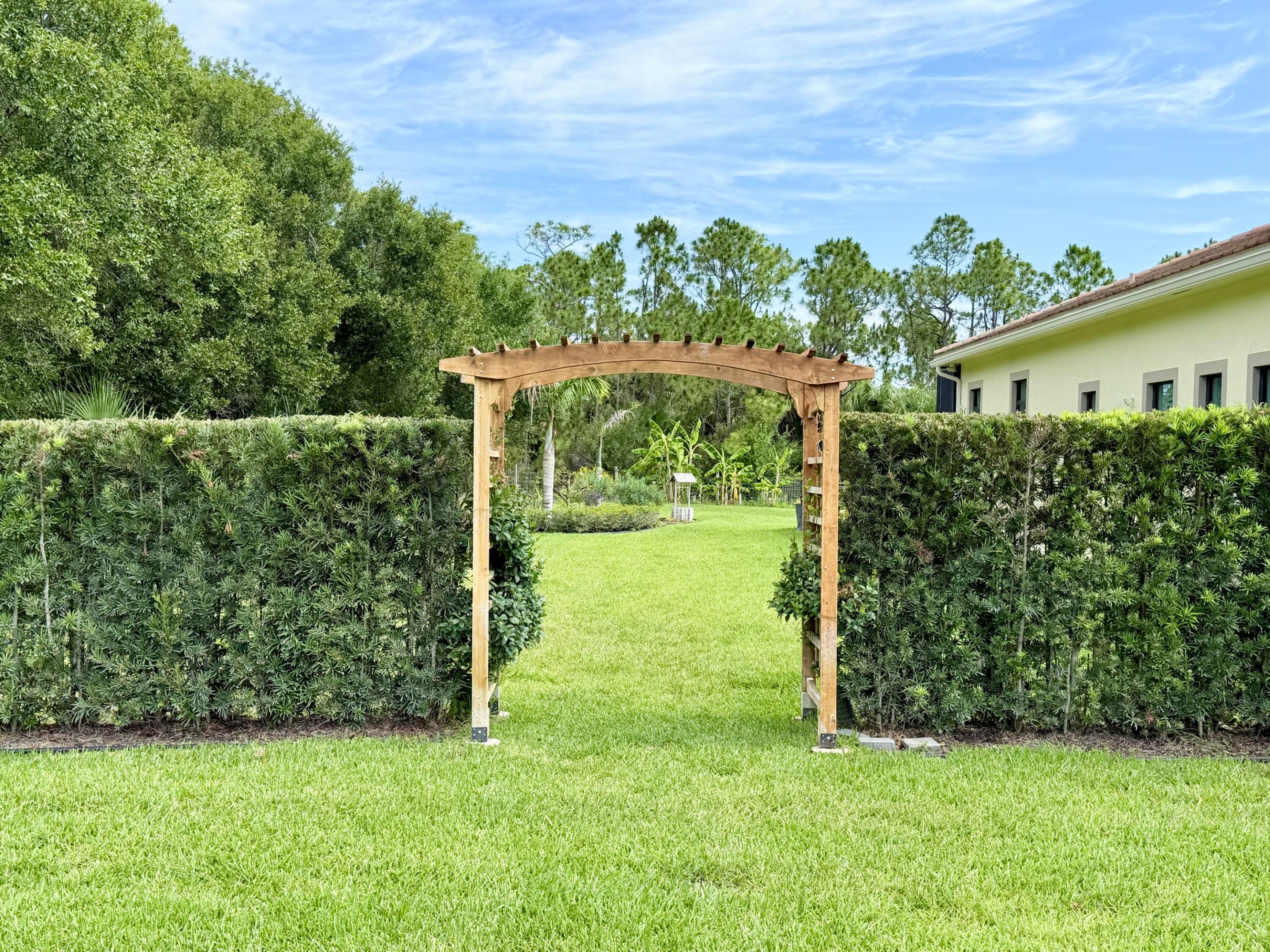 TUSCAWILLA (AKA CANOPY CREEK) - Residential
