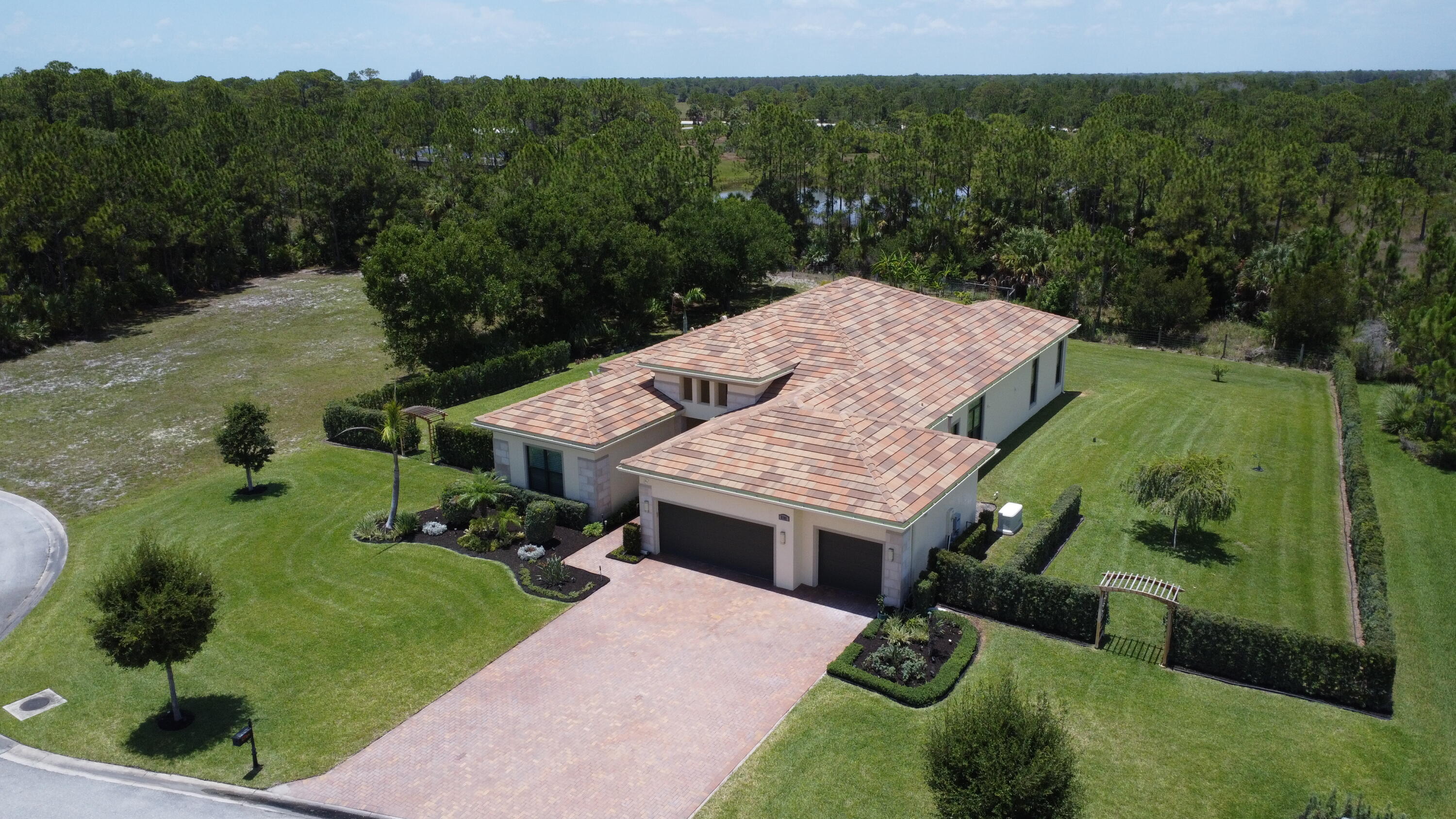 TUSCAWILLA (AKA CANOPY CREEK) - Residential
