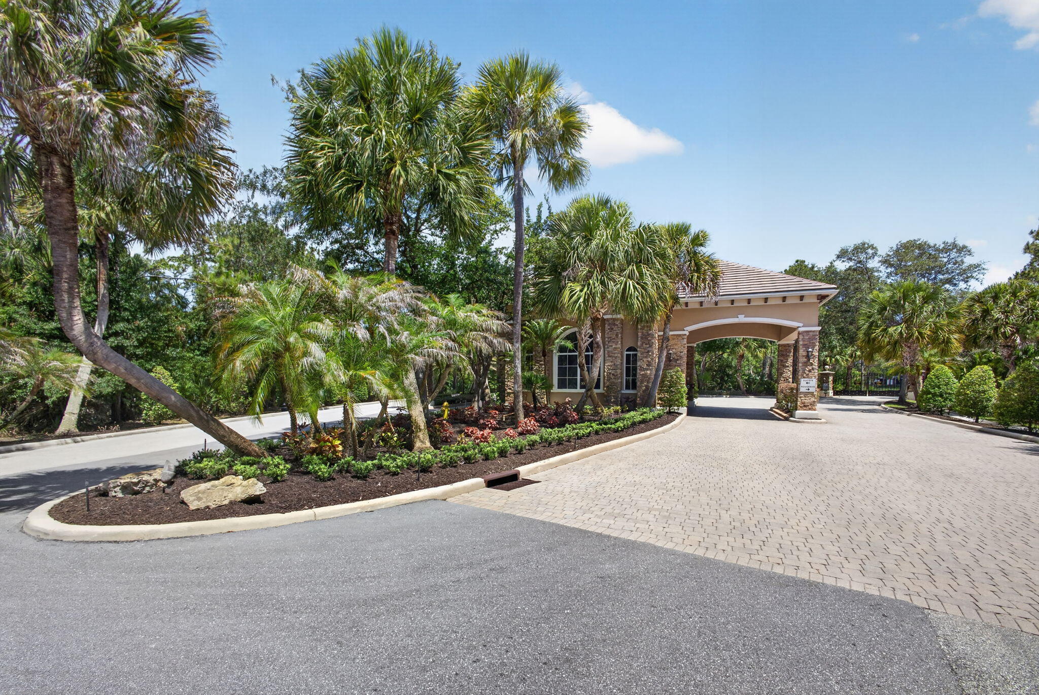 TUSCAWILLA (AKA CANOPY CREEK) - Residential
