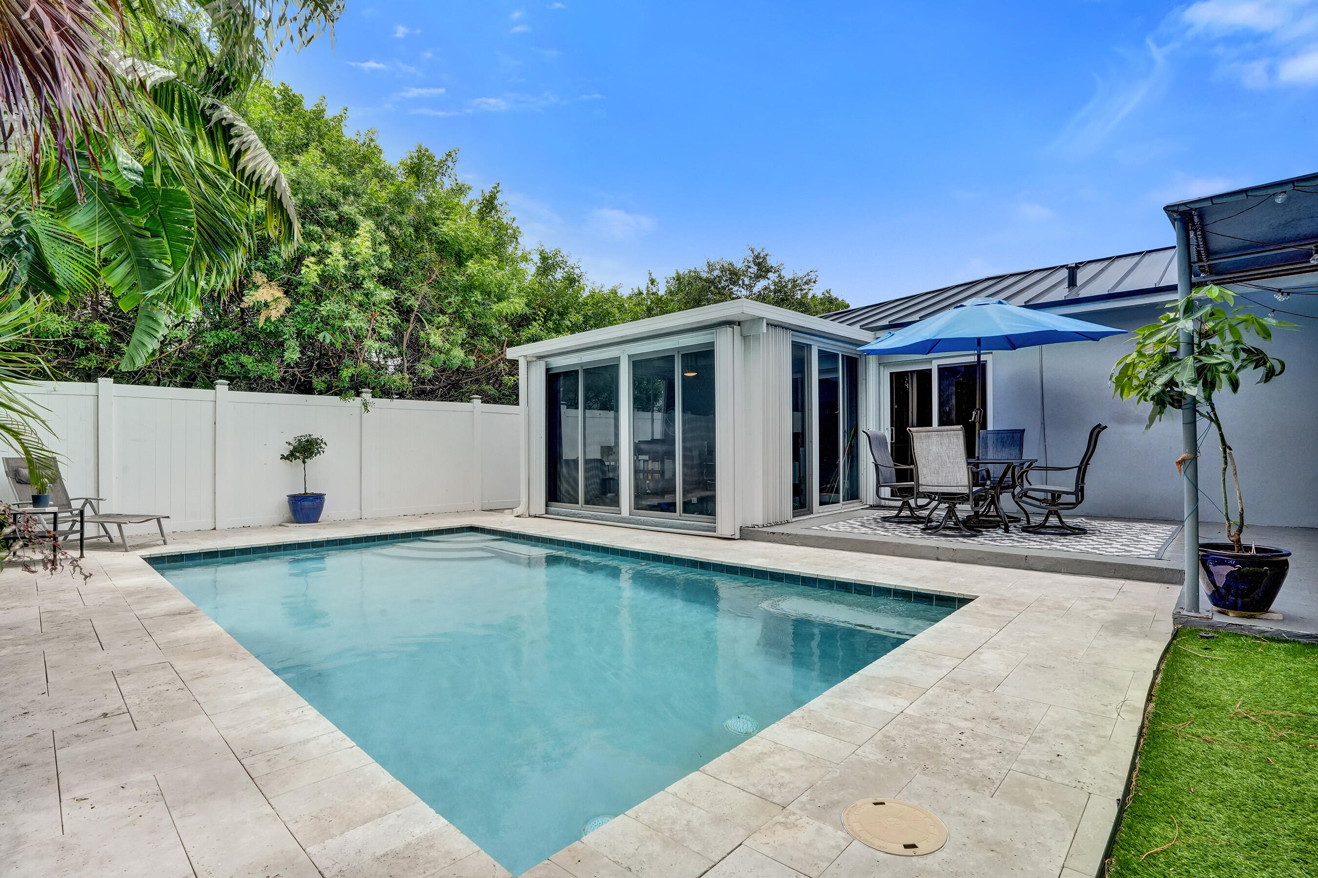 NORTH ANDREWS GARDENS 2ND ADD - Residential