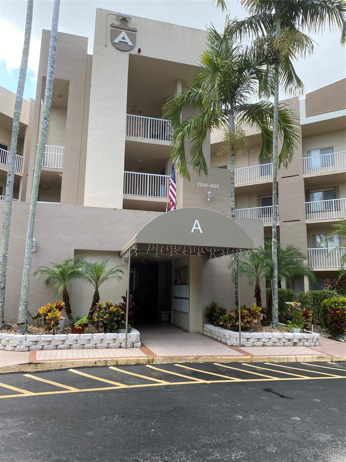 PRICE DROP...Welcome home to this newly listed condo in the Trent community of Kings Point. This 2 bed, 2 bath unit is ready for its new owners. It has a washer/dryer in unit and is located on the 2nd floor close to the elevator and stairs. This is a 55+ plus community that is very well maintained with pathways to walk and tons of shade. The parking space for the unit is right up front for easy access. Surround yourself with peace and quiet as you sit on your balcony overlooking the lake or lounge on a chair at the huge pool. This condo is being sold fully furnished and has a huge walk -in closet in the master bedroom for ample storage space. Priced to sell quick so schedule a showing and bring the offers today.