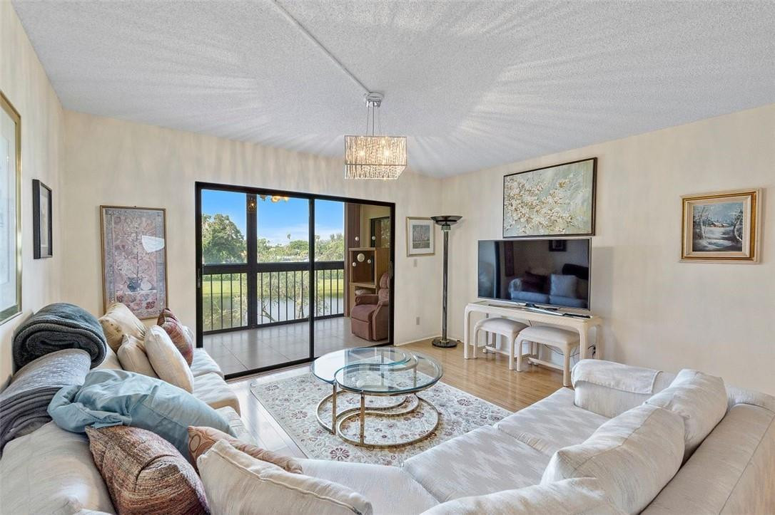 Huntington Lakes Sec Five - Residential