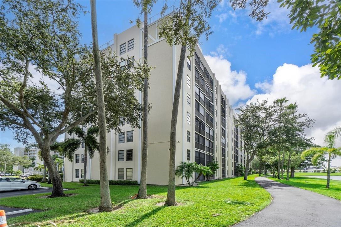 Huntington Lakes Sec Five - Residential
