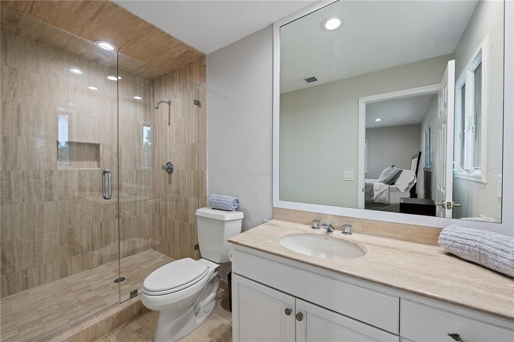 Sunrise Key 45-6 B - Residential