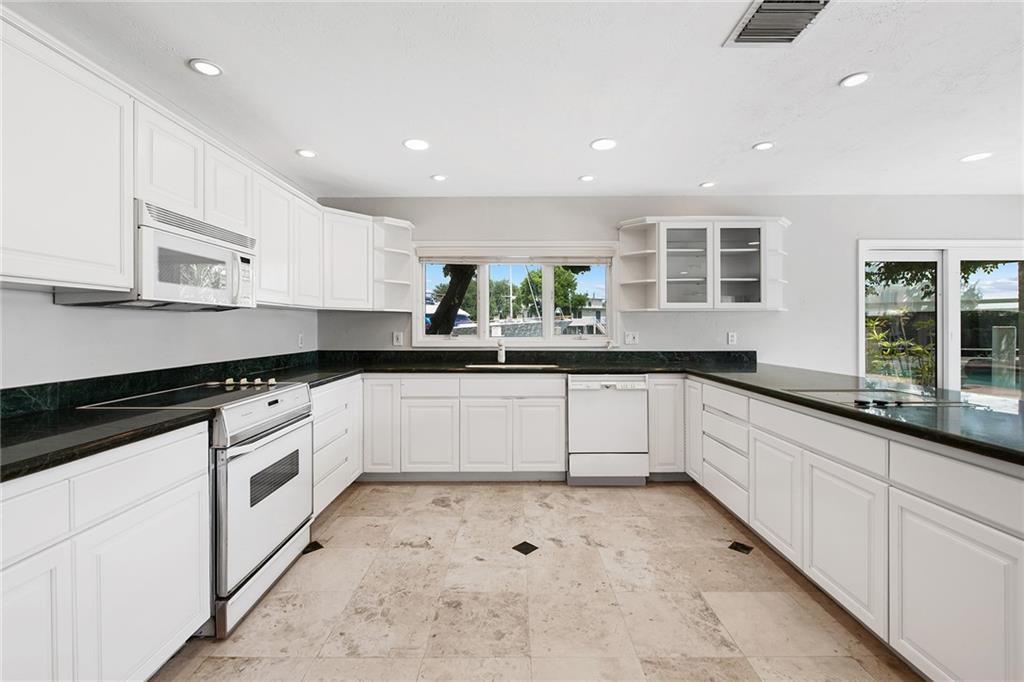 Sunrise Key 45-6 B - Residential