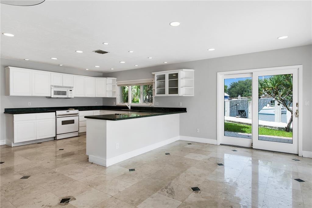 Sunrise Key 45-6 B - Residential