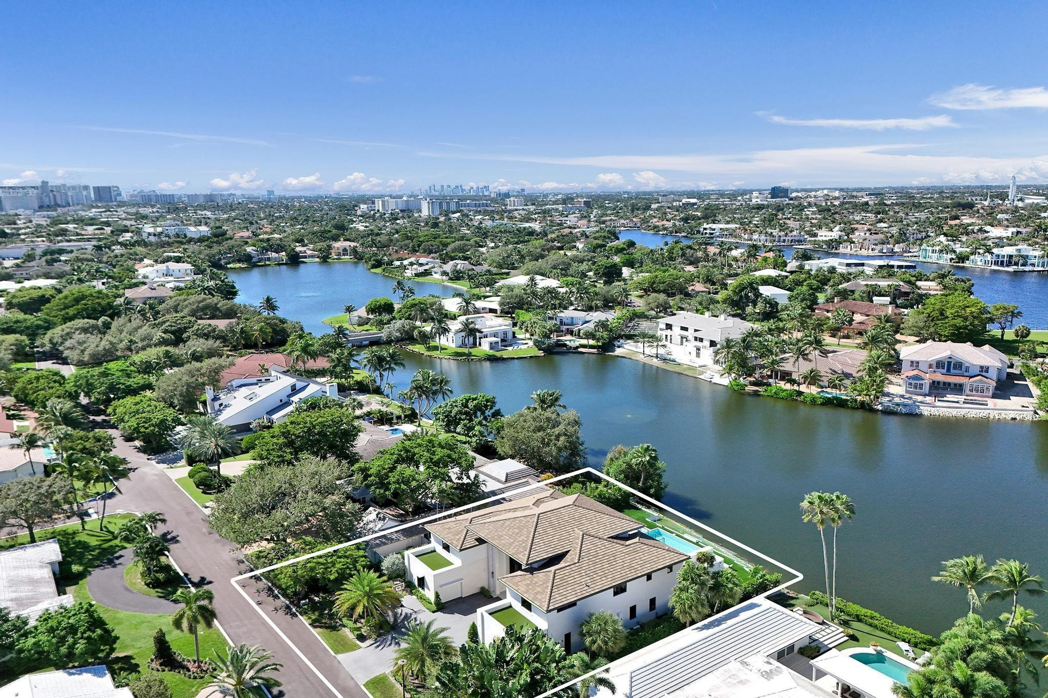 SEA RANCH LAKES - Residential