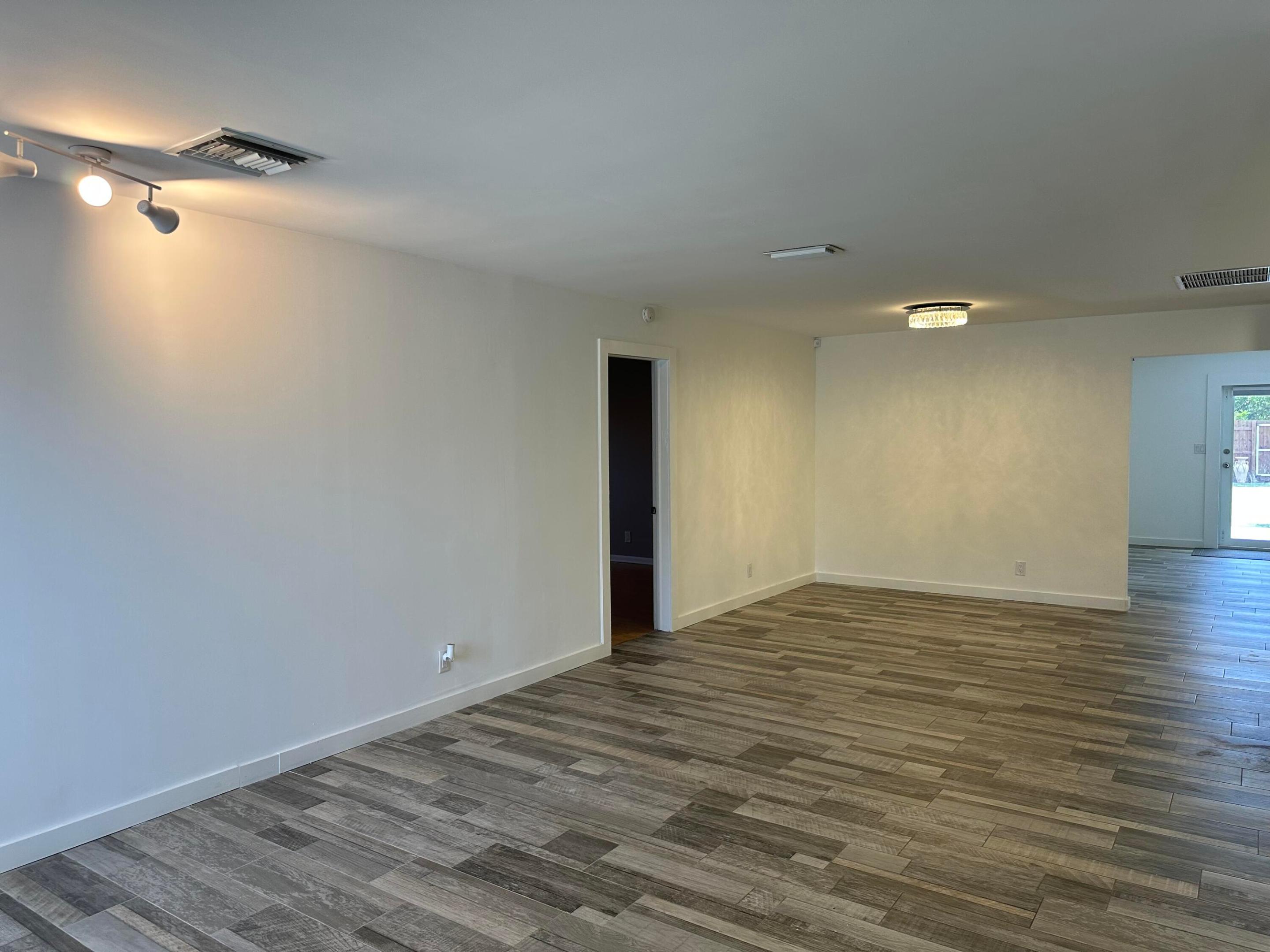 KELSEY CITY - Residential