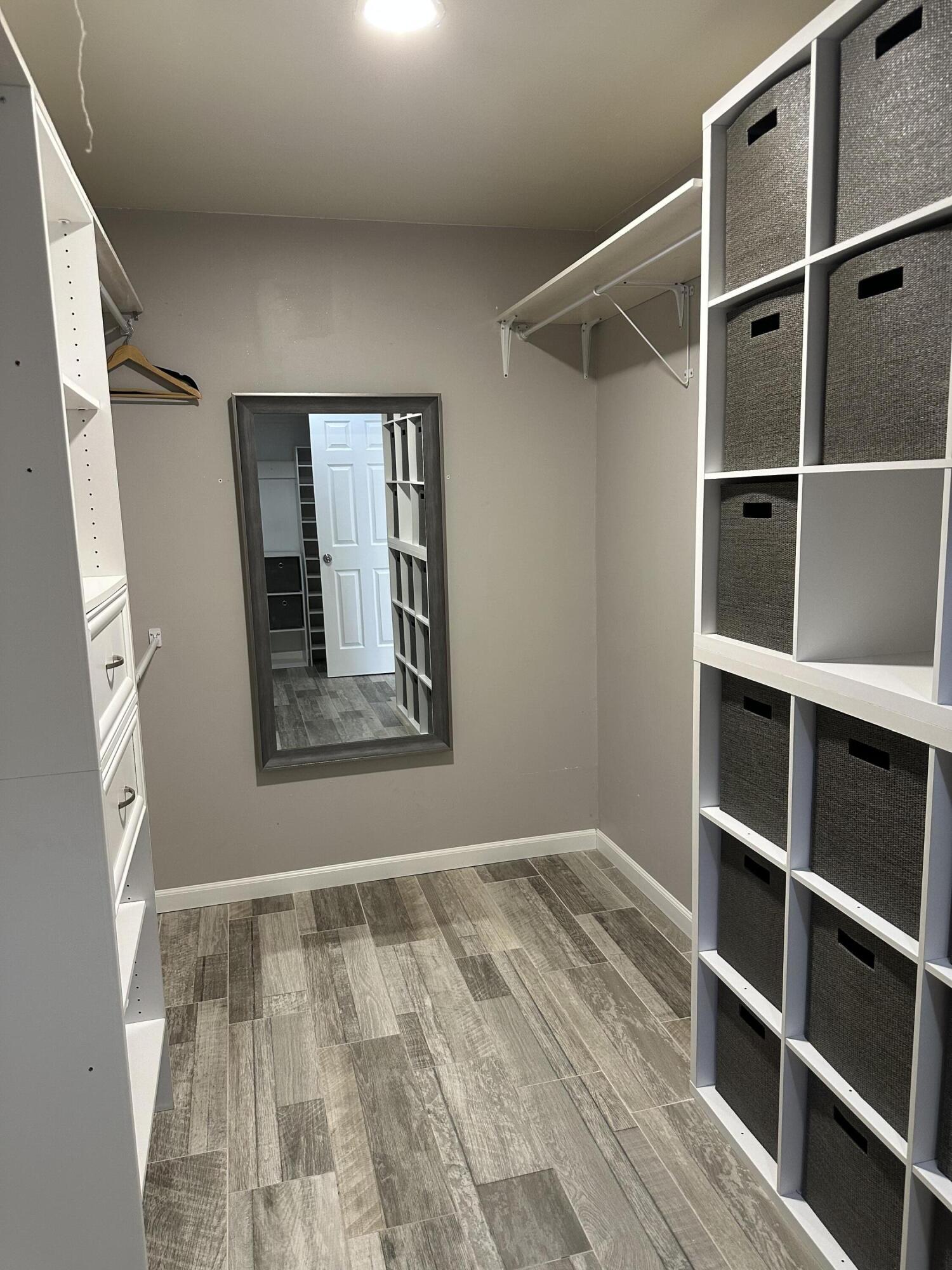 KELSEY CITY - Residential