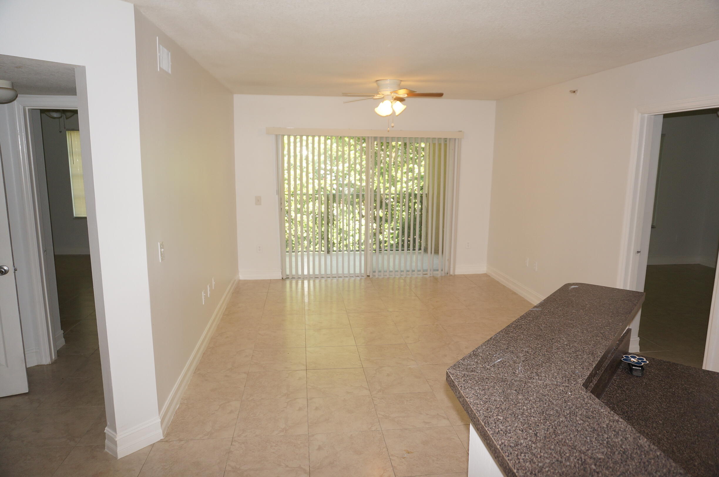 EMERALD ISLE AT LAGUNA LAKES CONDO - Residential Lease