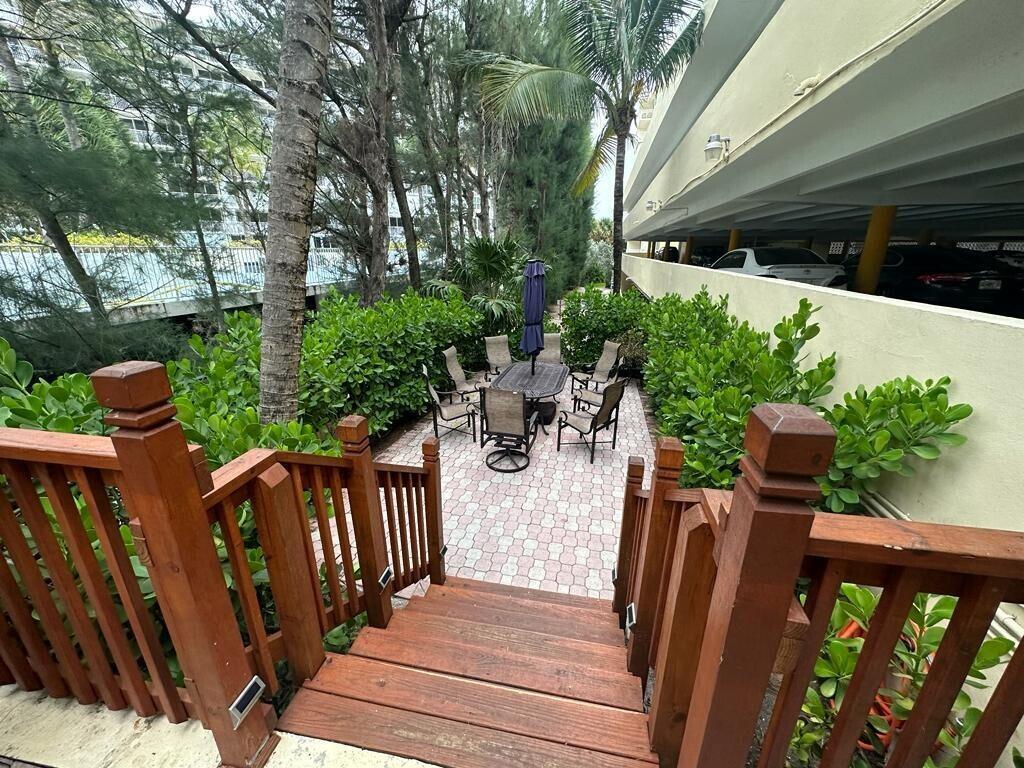 LE CHATEAU ROYAL CONDO - Residential Lease