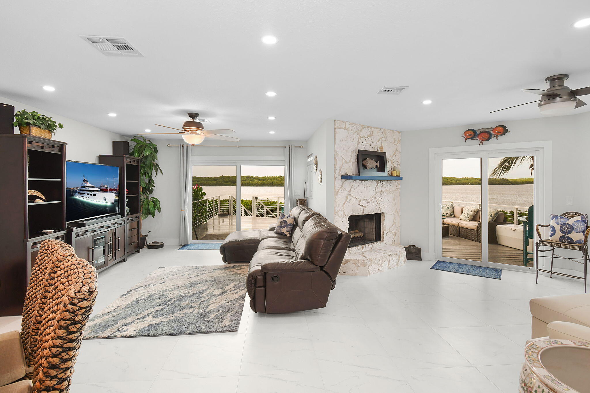 CORAL COVE BEACH SECTION 1 - Residential
