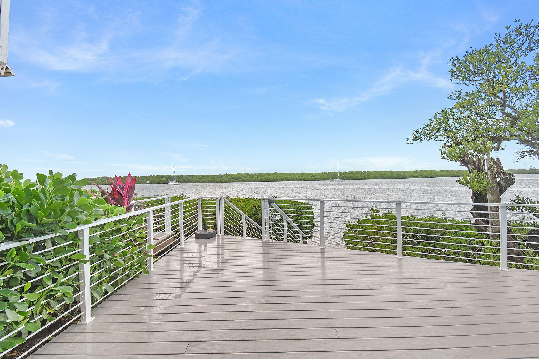 CORAL COVE BEACH SECTION 1 - Residential