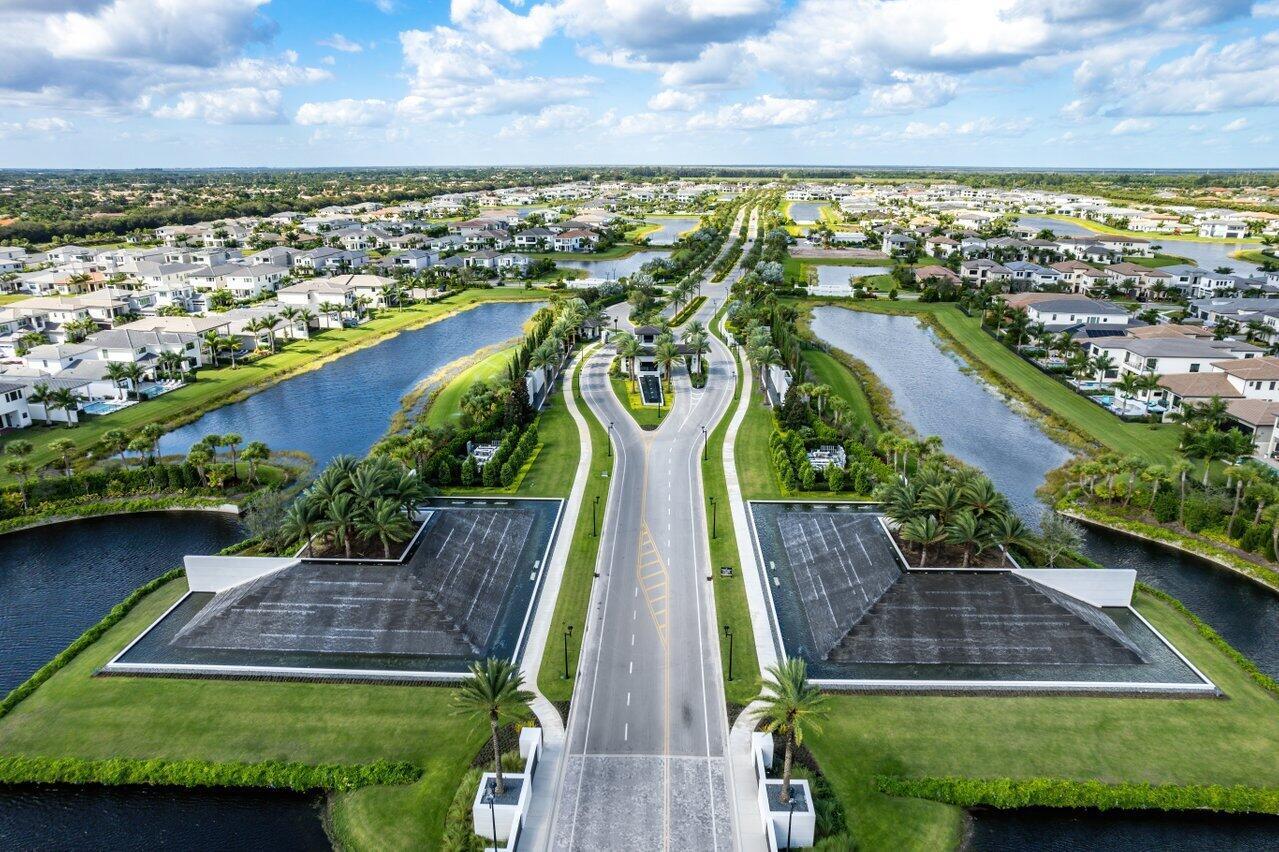 BOCA BRIDGES / CAMBRIDGE - Residential