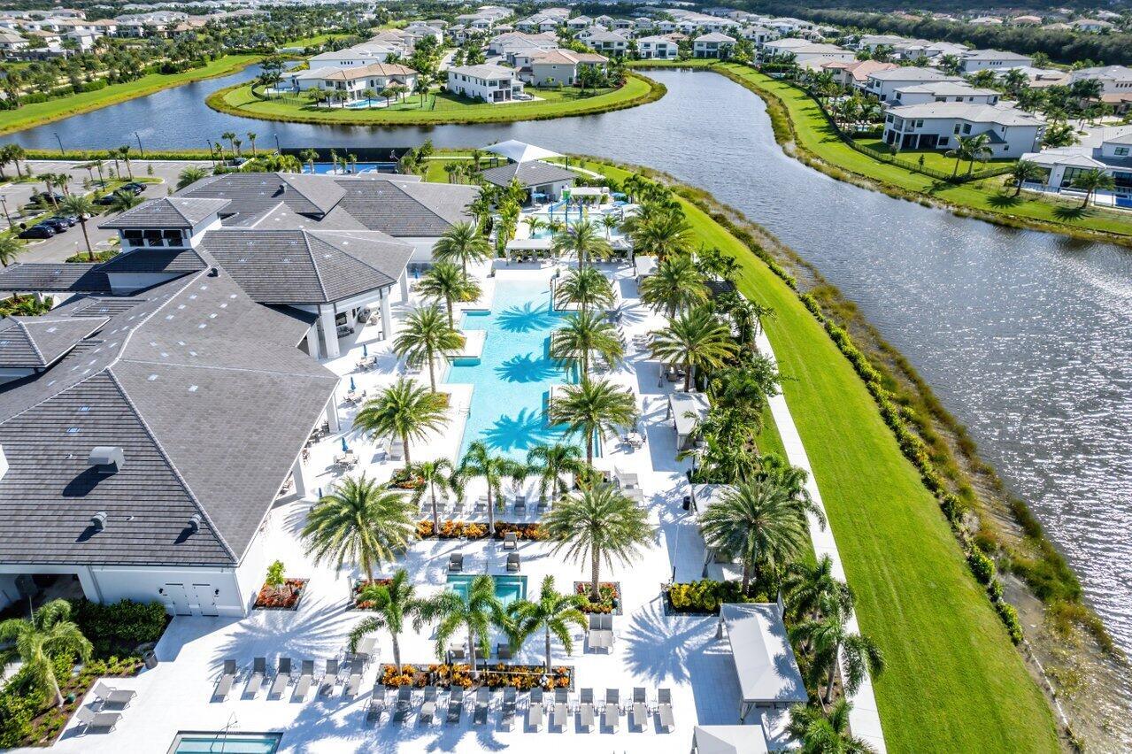 BOCA BRIDGES / CAMBRIDGE - Residential