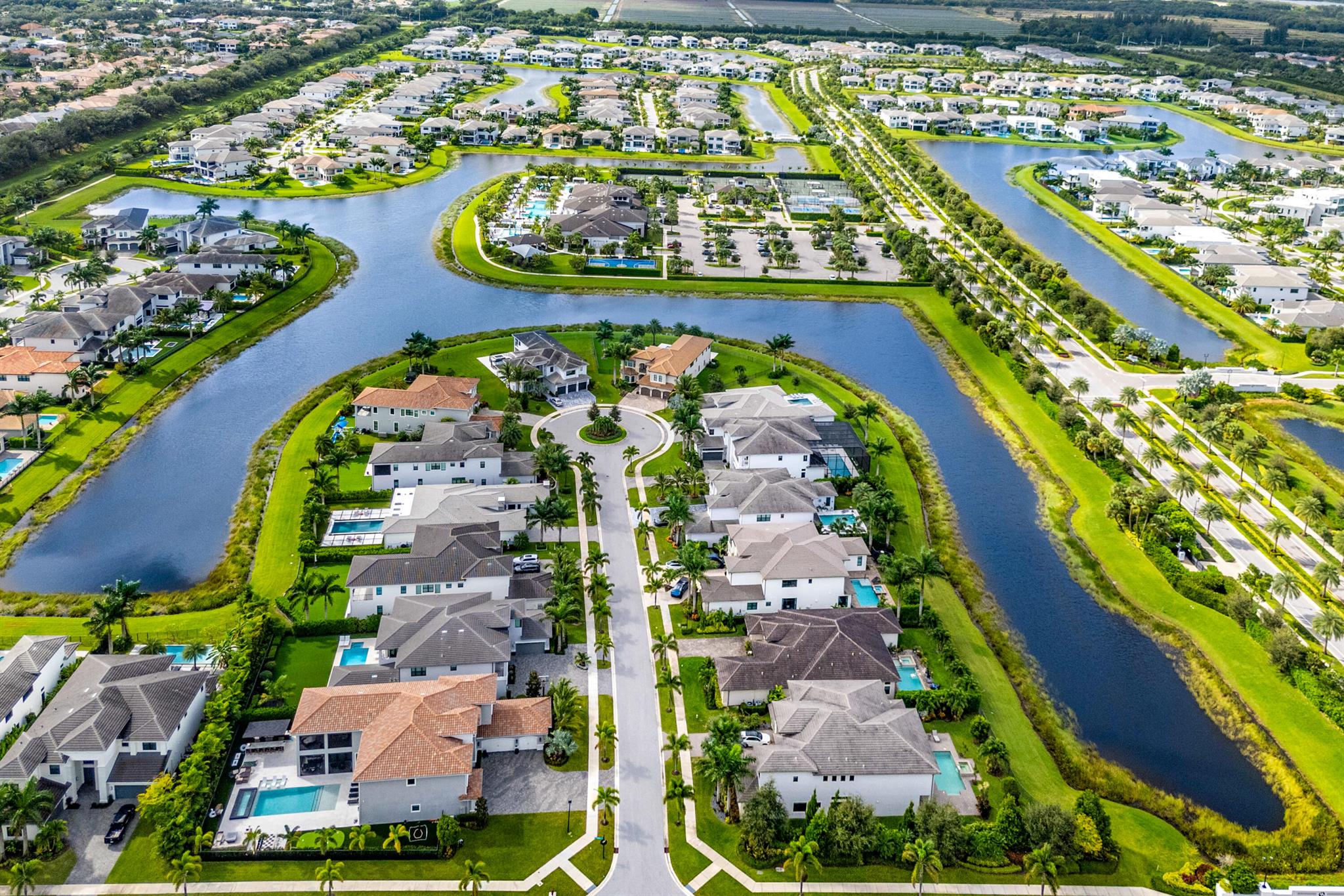BOCA BRIDGES / CAMBRIDGE - Residential