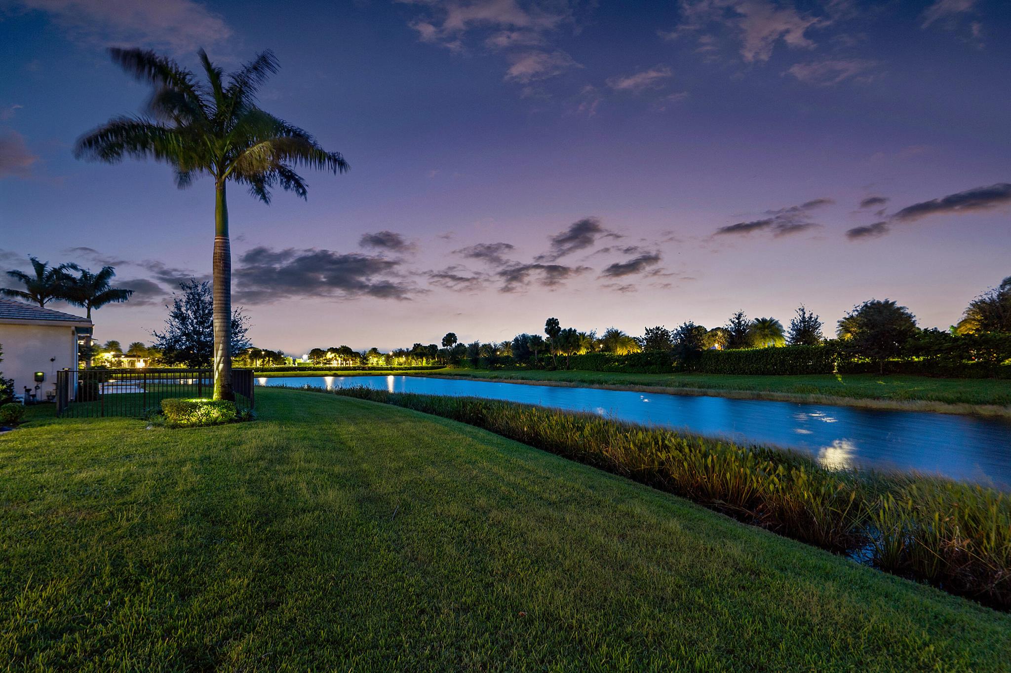 BOCA BRIDGES / CAMBRIDGE - Residential