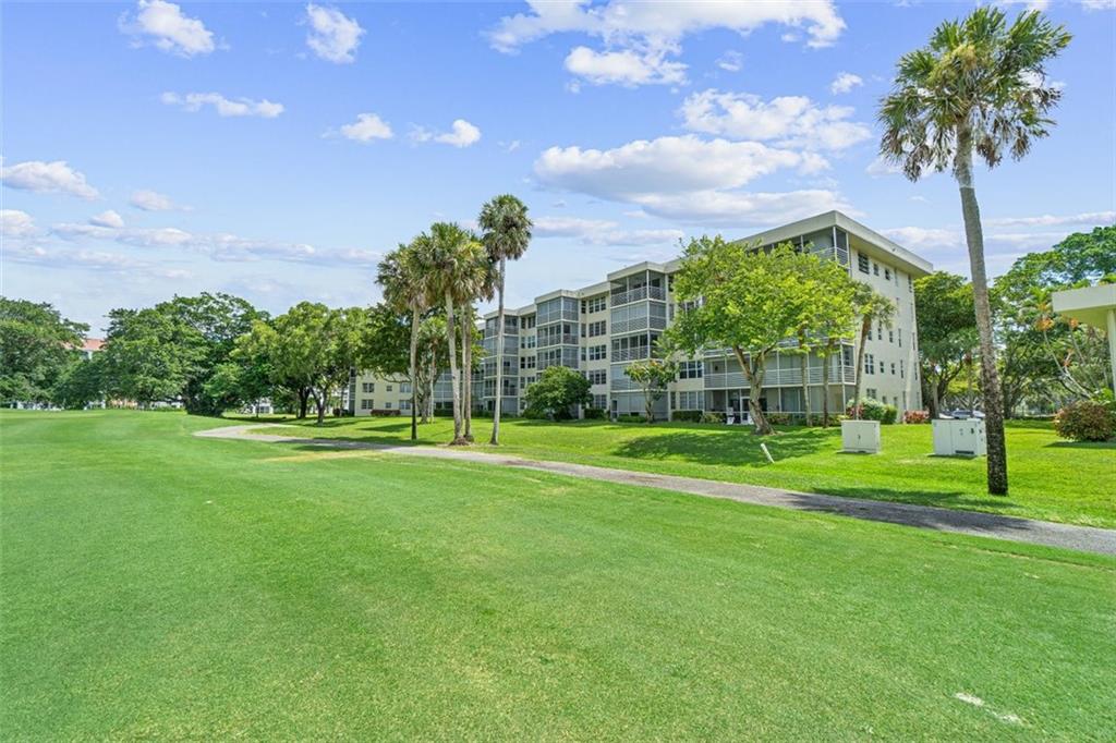 Palm Aire - Residential
