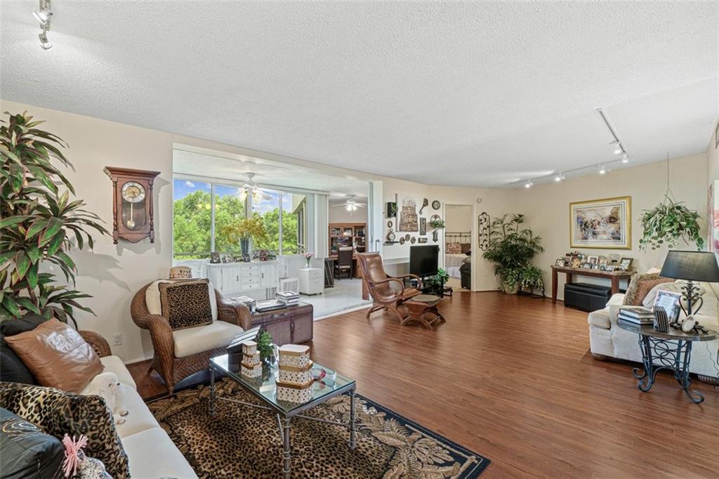 Palm Aire - Residential