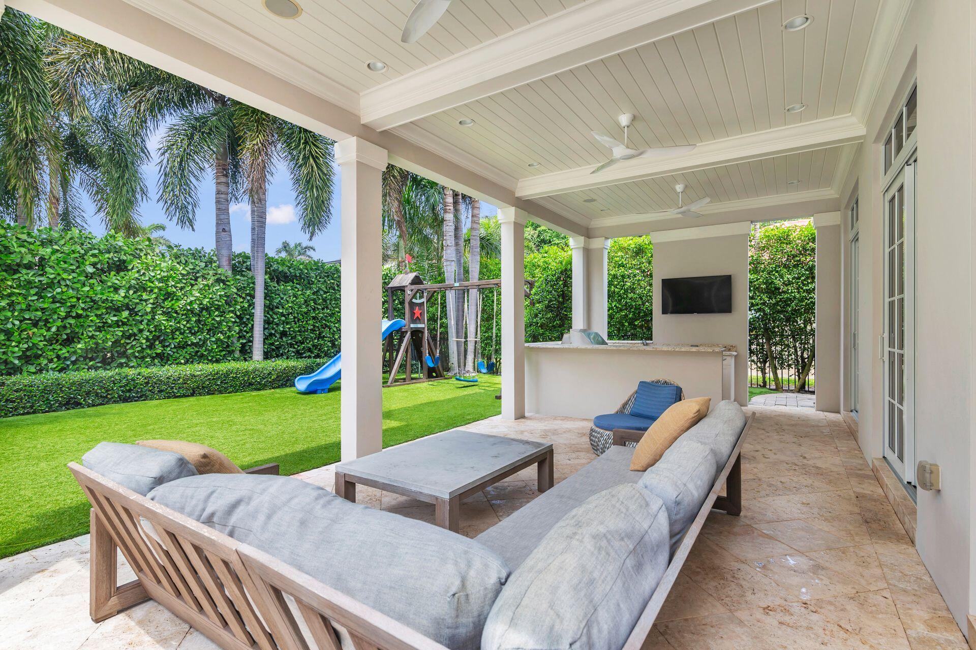 ROYAL PALM YACHT & COUNTRY CLUB - Residential
