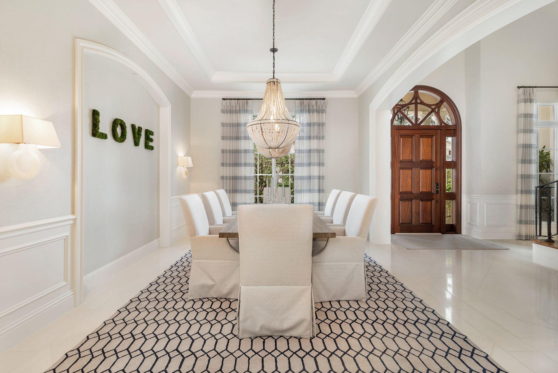 ROYAL PALM YACHT & COUNTRY CLUB - Residential