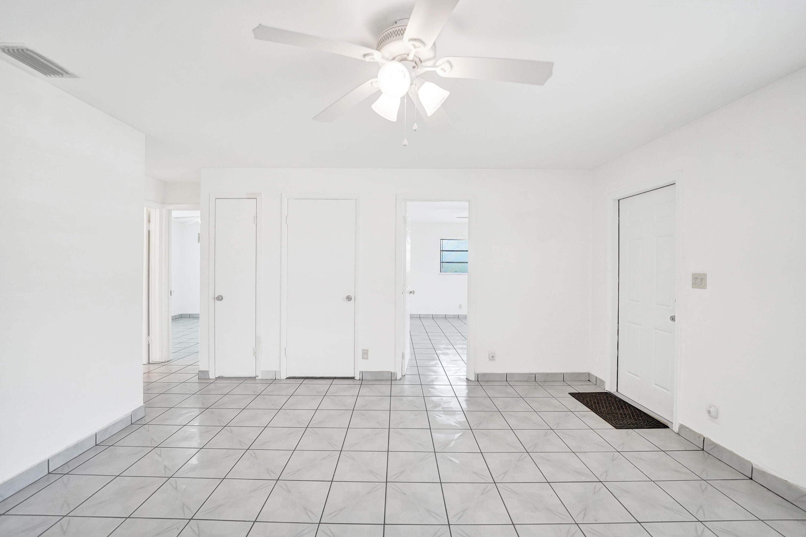 HOLLYWOOD BEACH HEIGHTS SEC - Residential Income
