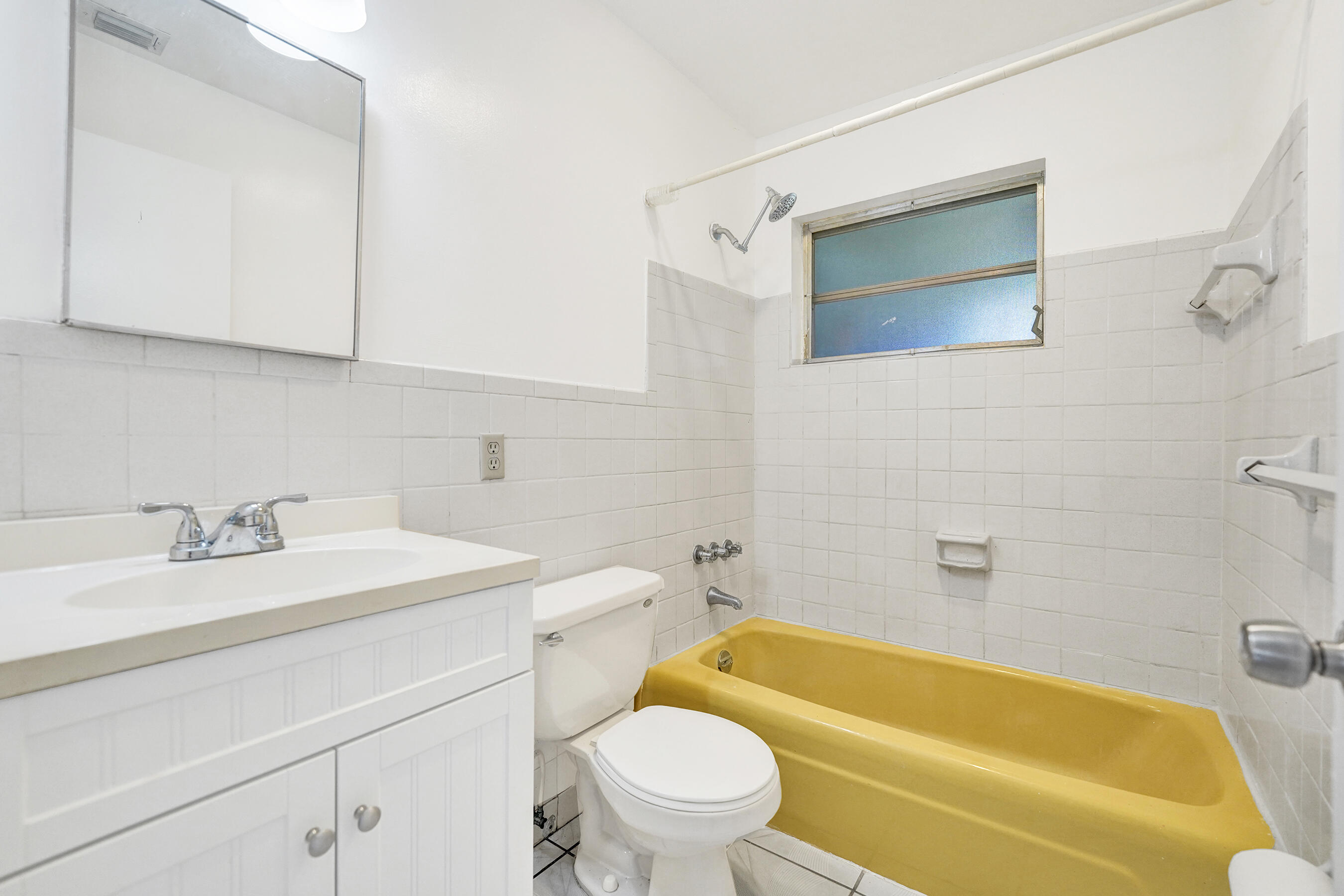 HOLLYWOOD BEACH HEIGHTS SEC - Residential Income