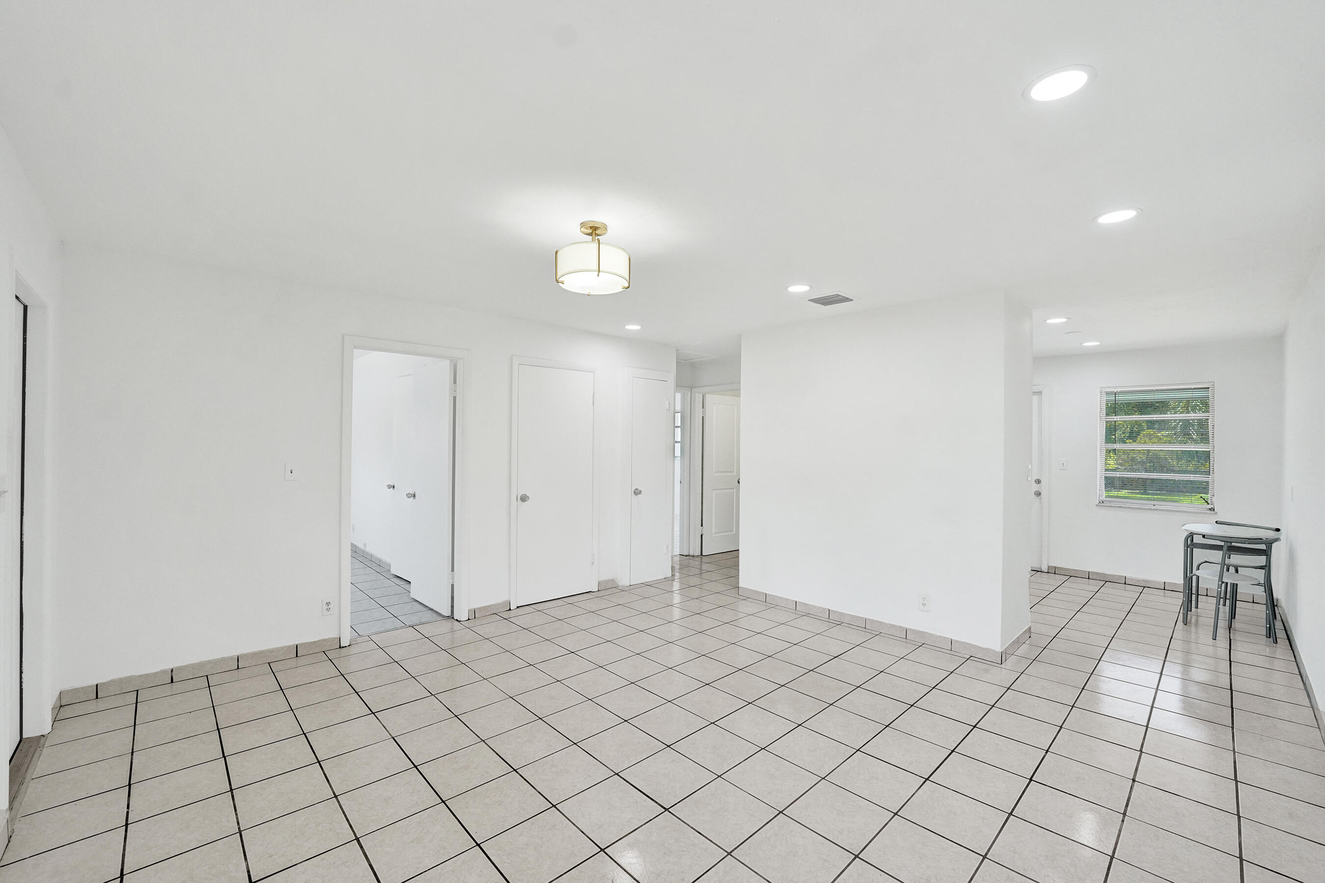 HOLLYWOOD BEACH HEIGHTS SEC - Residential Income