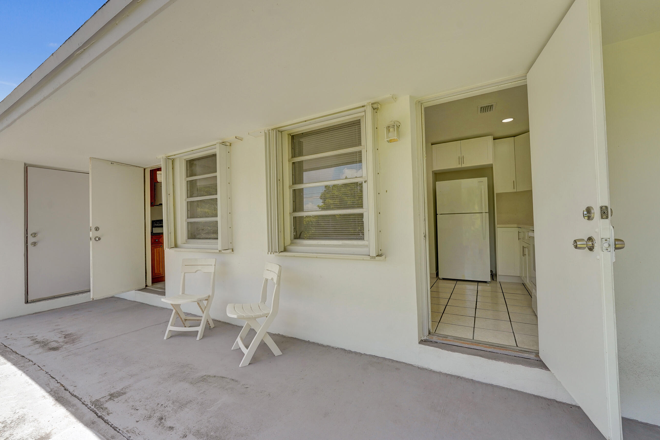 HOLLYWOOD BEACH HEIGHTS SEC - Residential Income