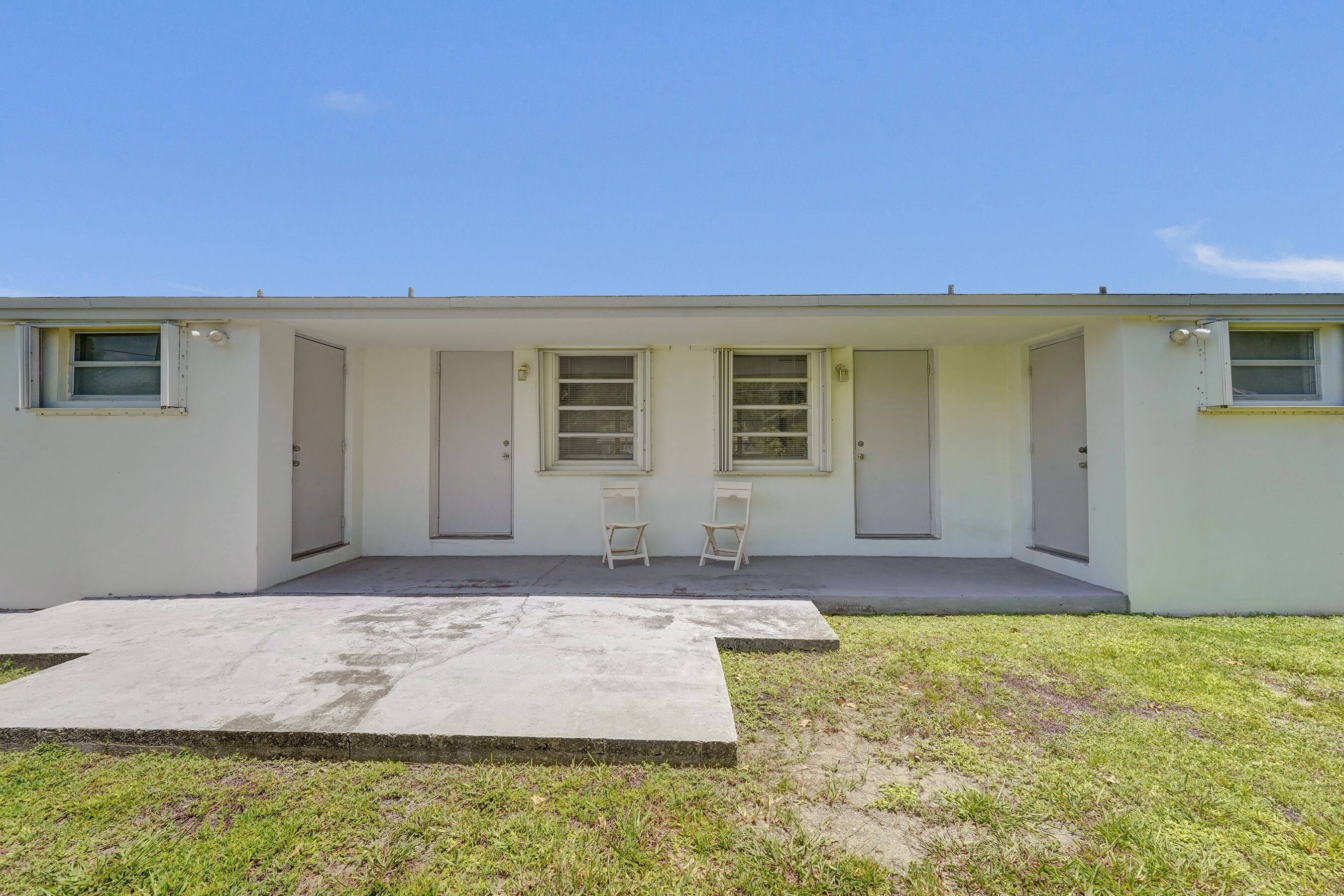 HOLLYWOOD BEACH HEIGHTS SEC - Residential Income