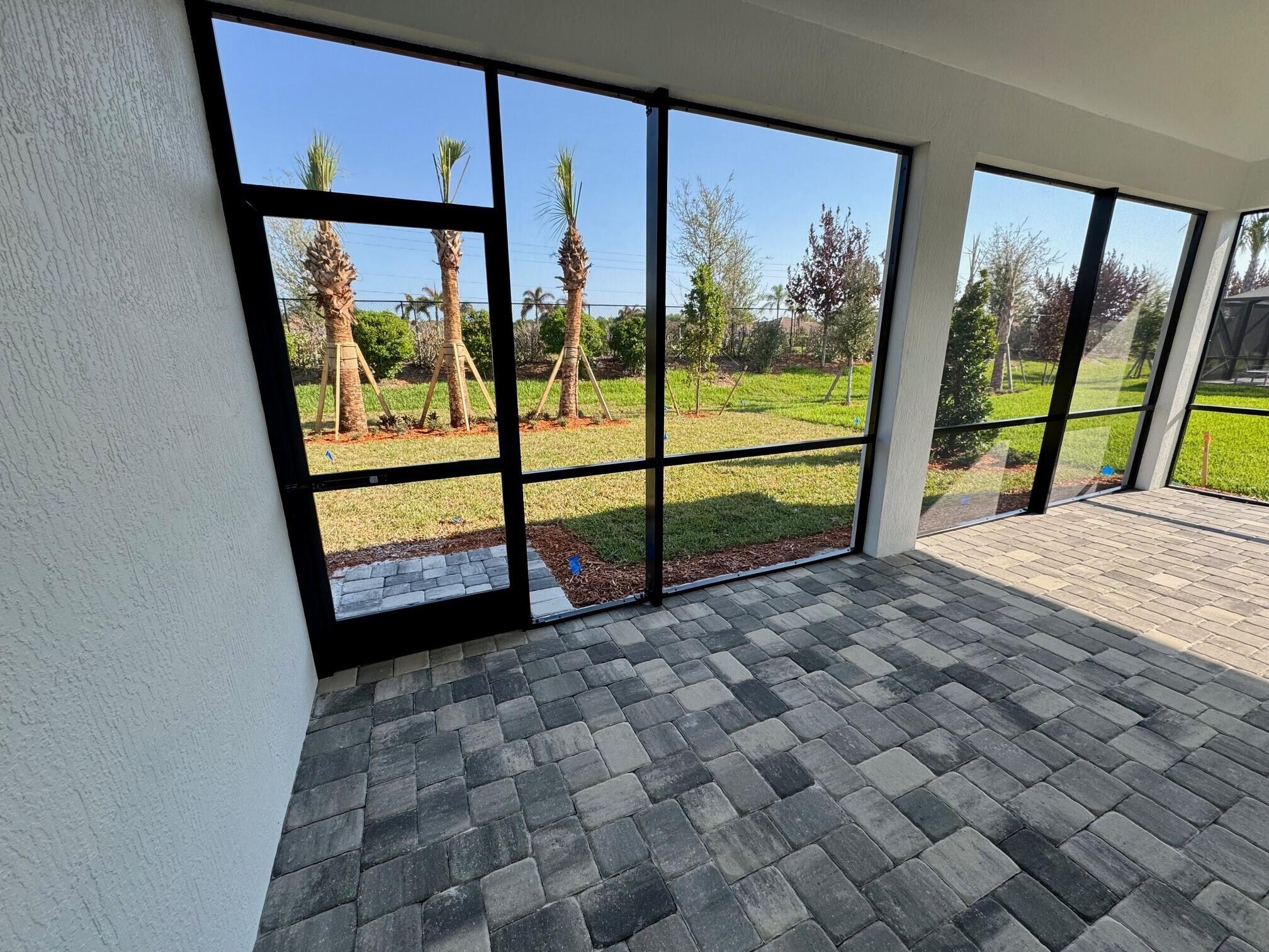 COSTA POINTE - Residential