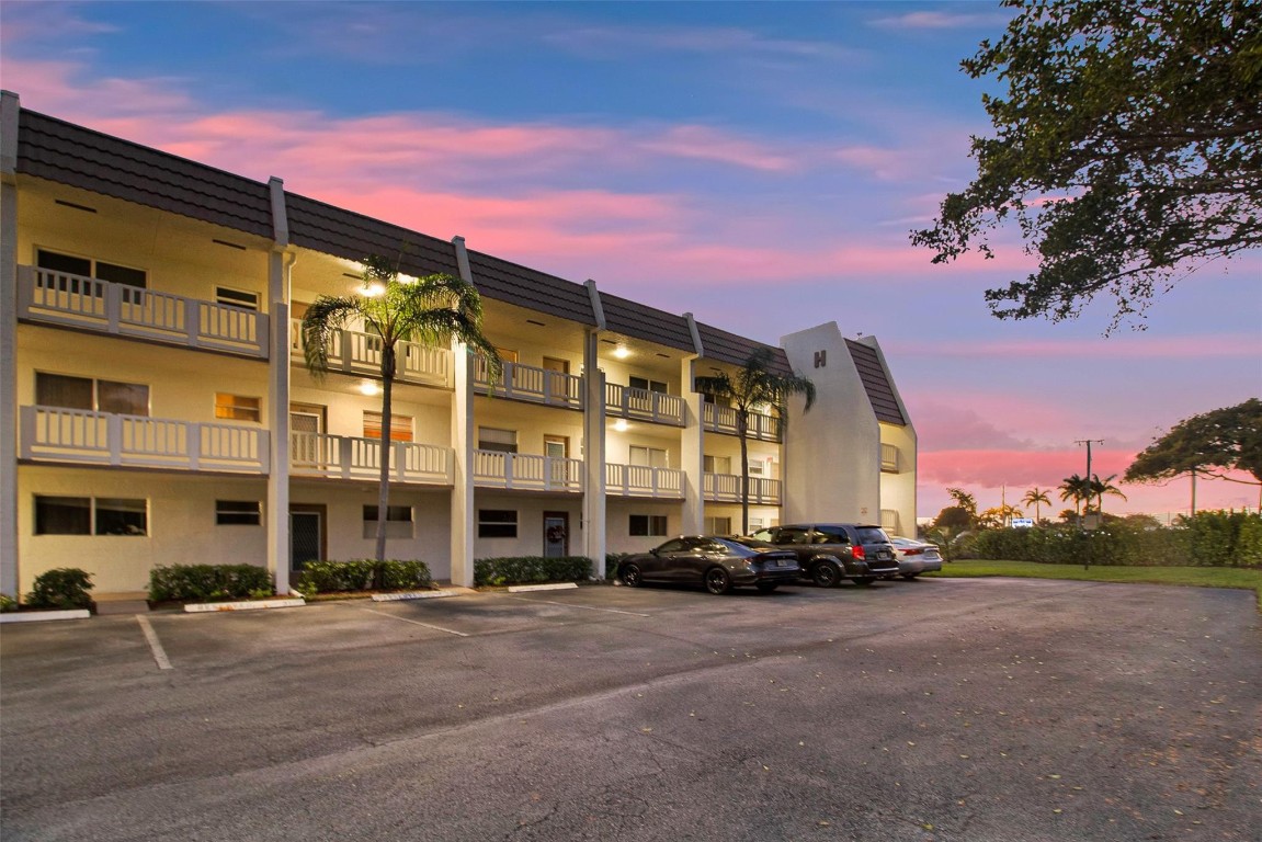 At Royal Park Gardens III - We're over 55, but we all Strive!! Most occupants still Working Full Time!  This well-maintained, 55+ Community Available for immediate occupancy, this brightly light 2-bedroom, 2-bath condo delivers comfort, convenience, and peace of mind in a prime location. Upgraded kitchen and flooring.  Enjoy (2) Lanais for relaxing entertaining.  Residents have access to (3) heated swimming pools, pickleball and tennis courts, a fully equipped fitness center, and relaxing saunas: all within a quiet, well-managed community.  Major capital improvements have already been completed, including a new roof, and elevators in 2025, and freshly painted exteriors, minimizing future assessments.  WASHER & DRYER IN YOUR UNIT!  Offered as is for seller convenience, don't miss this deal!