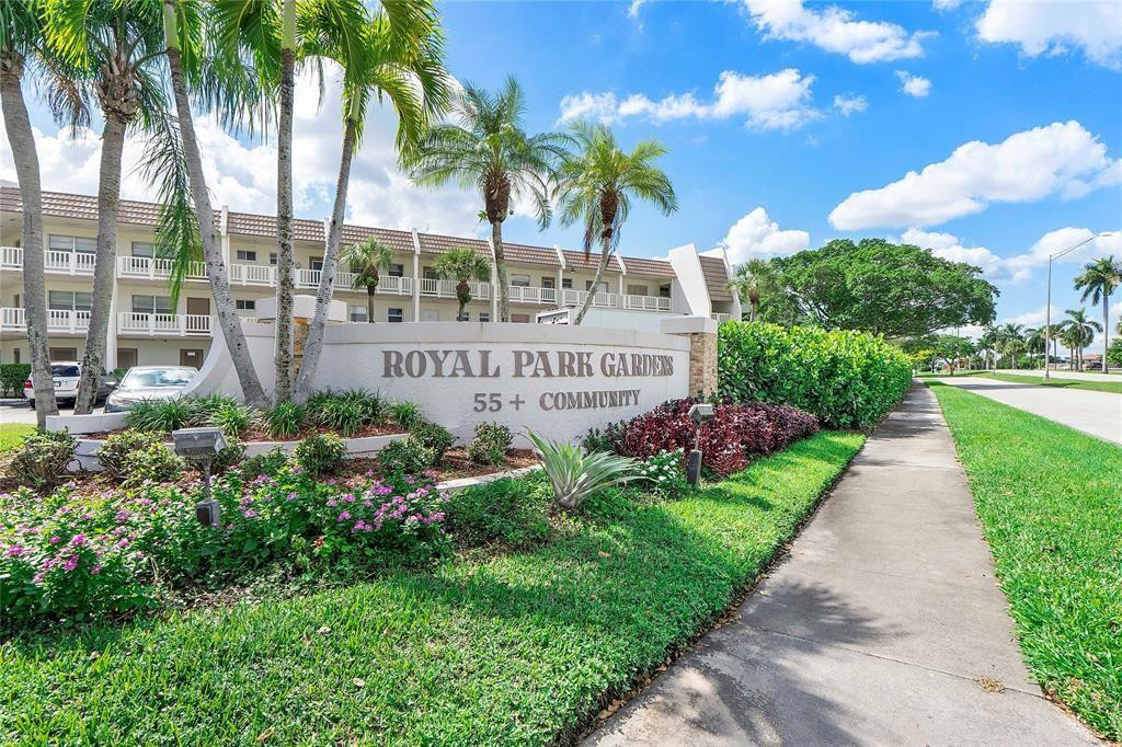 Royal Park Gardens III - Residential