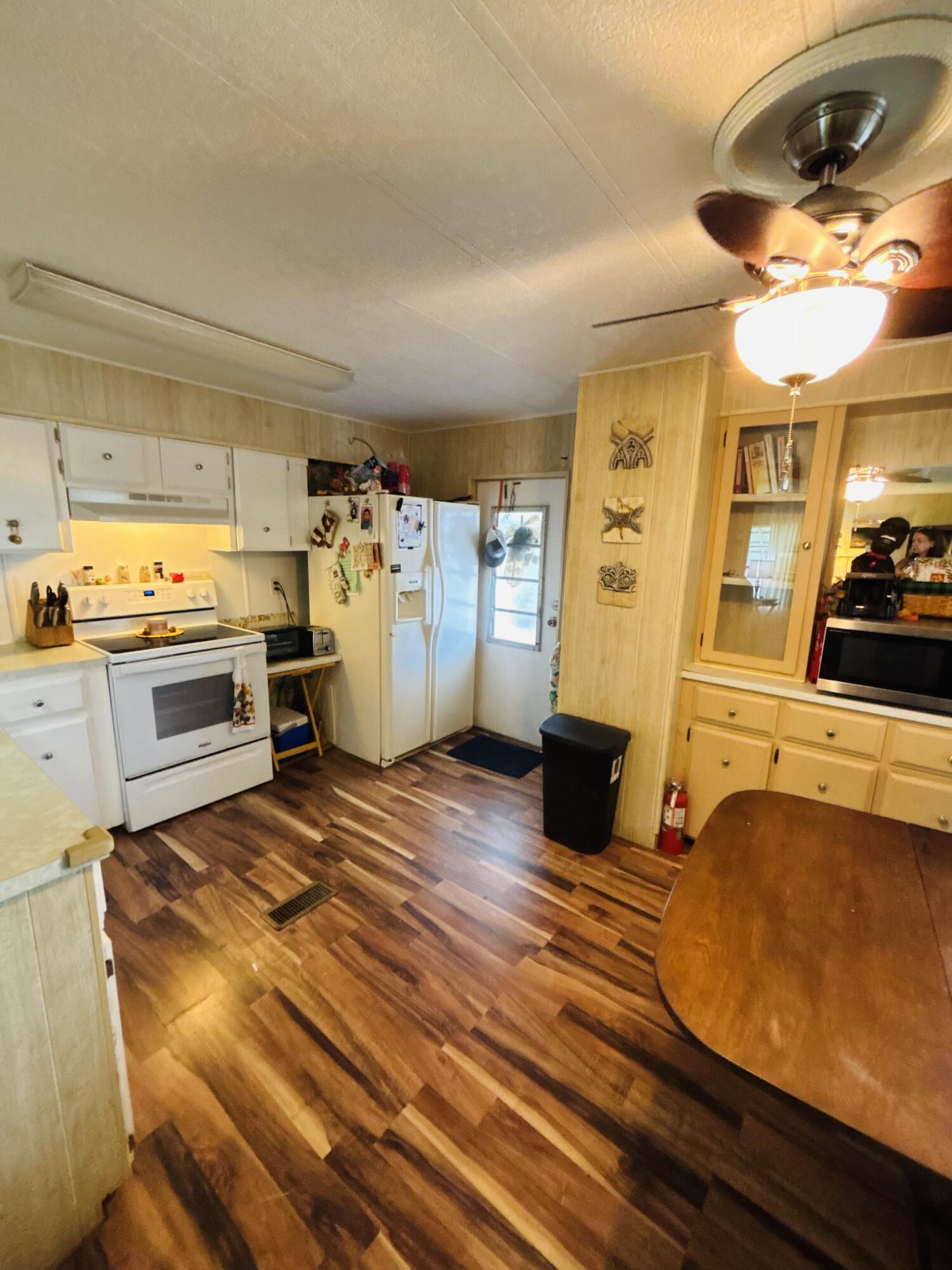 Spanish Lakes Golf Village - Residential