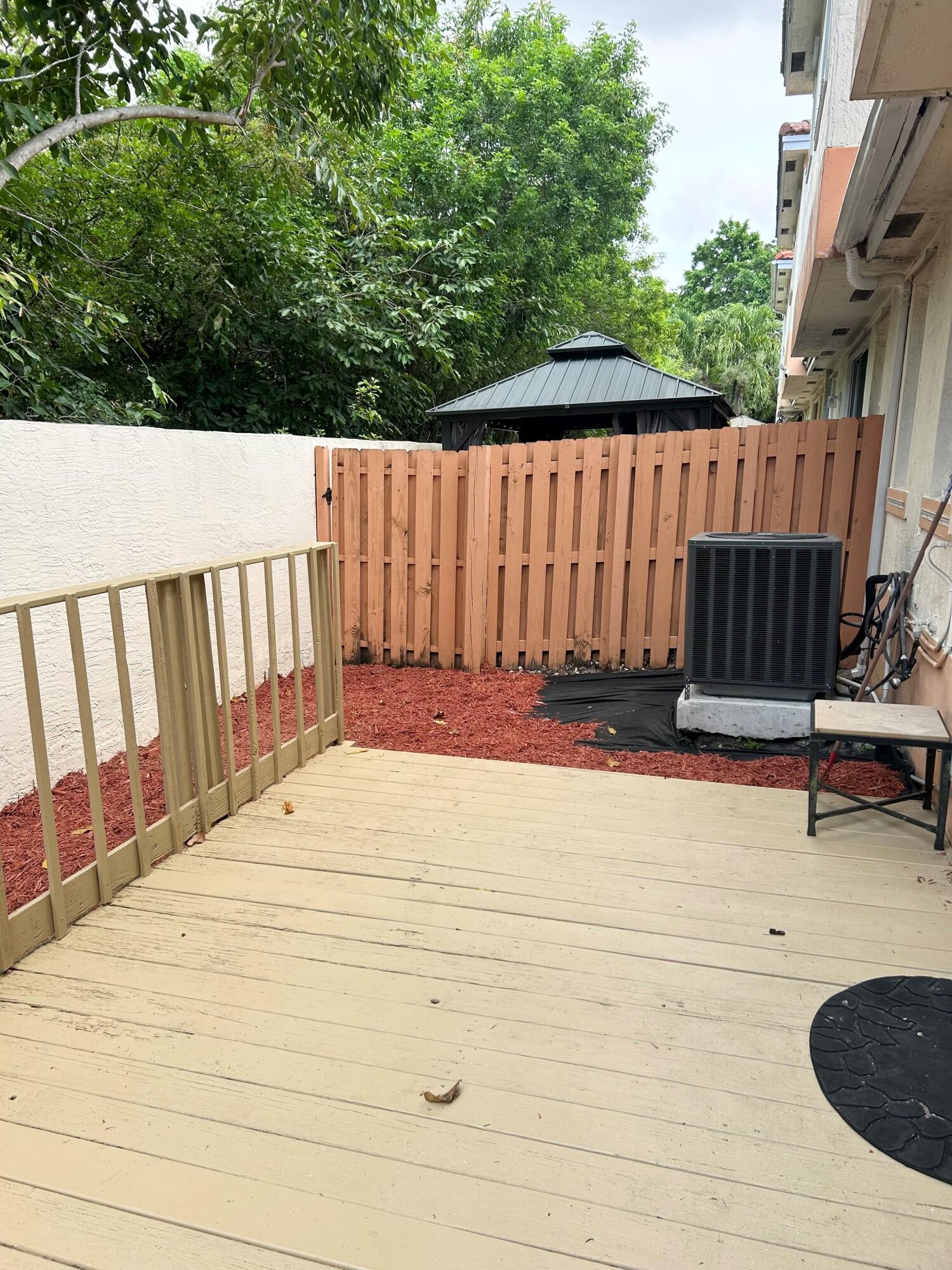 HIDDEN COVE CONDO - Residential Lease