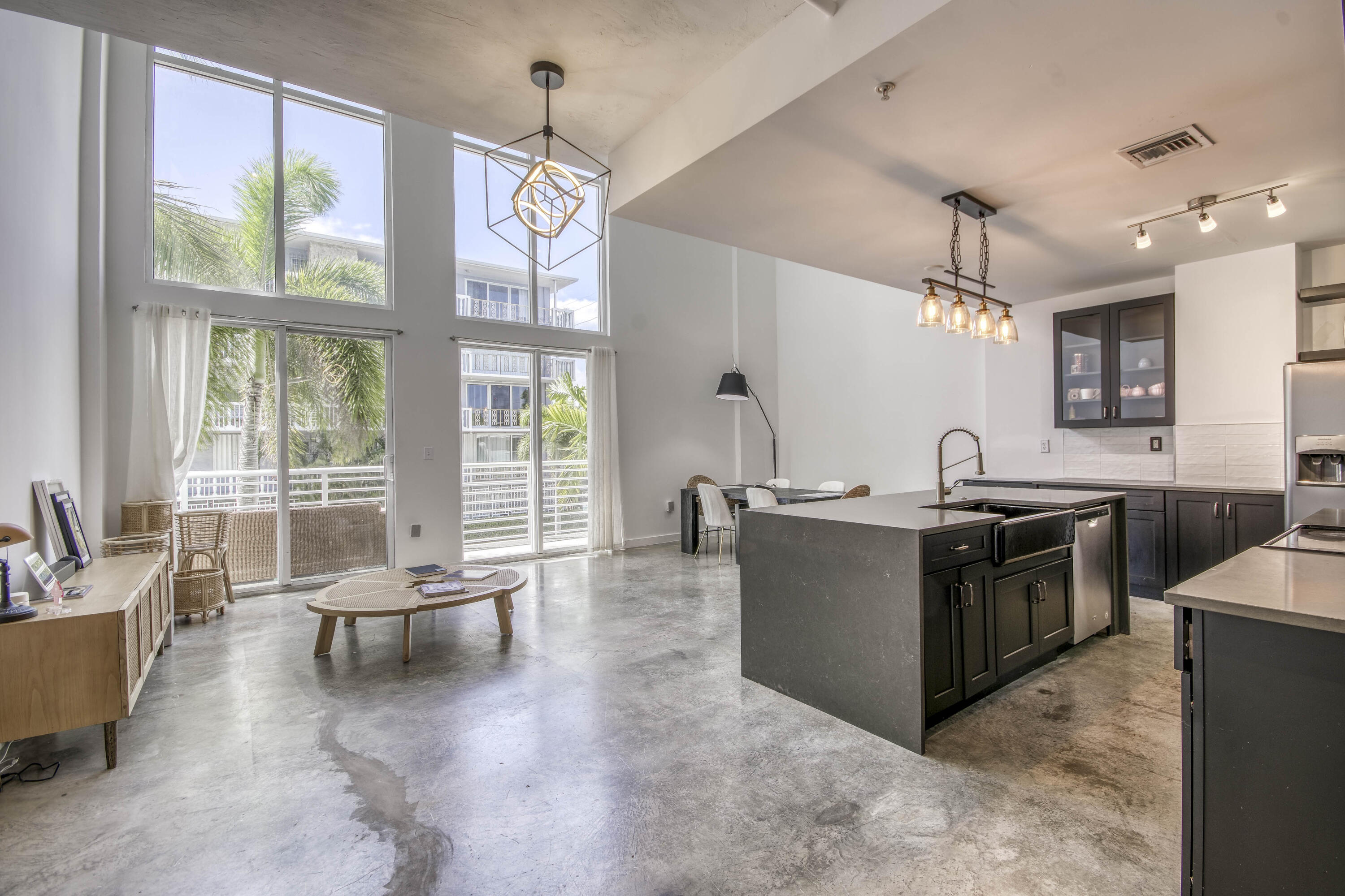 LAKE AVENUE LOFTS CONDO - Residential