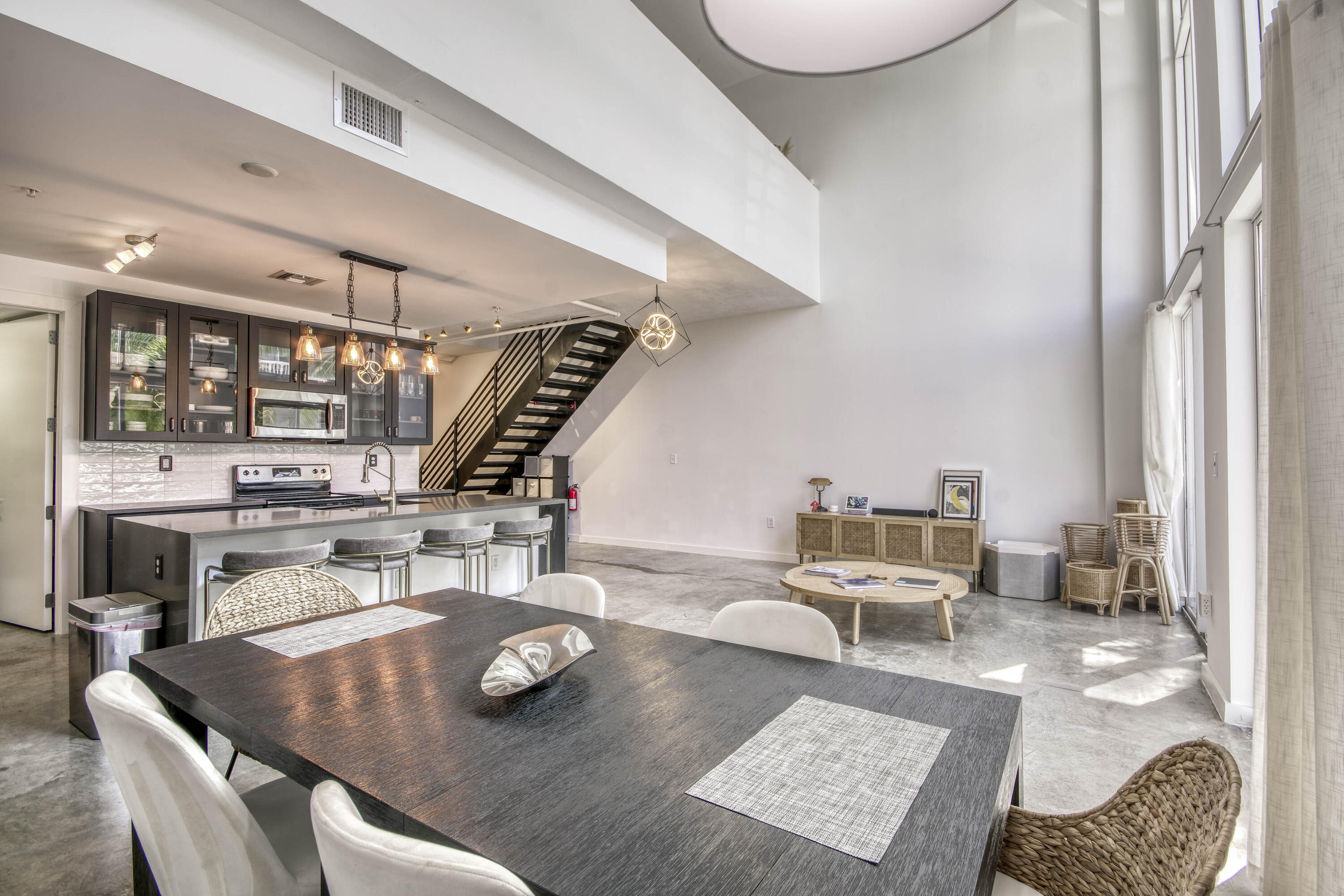 LAKE AVENUE LOFTS CONDO - Residential