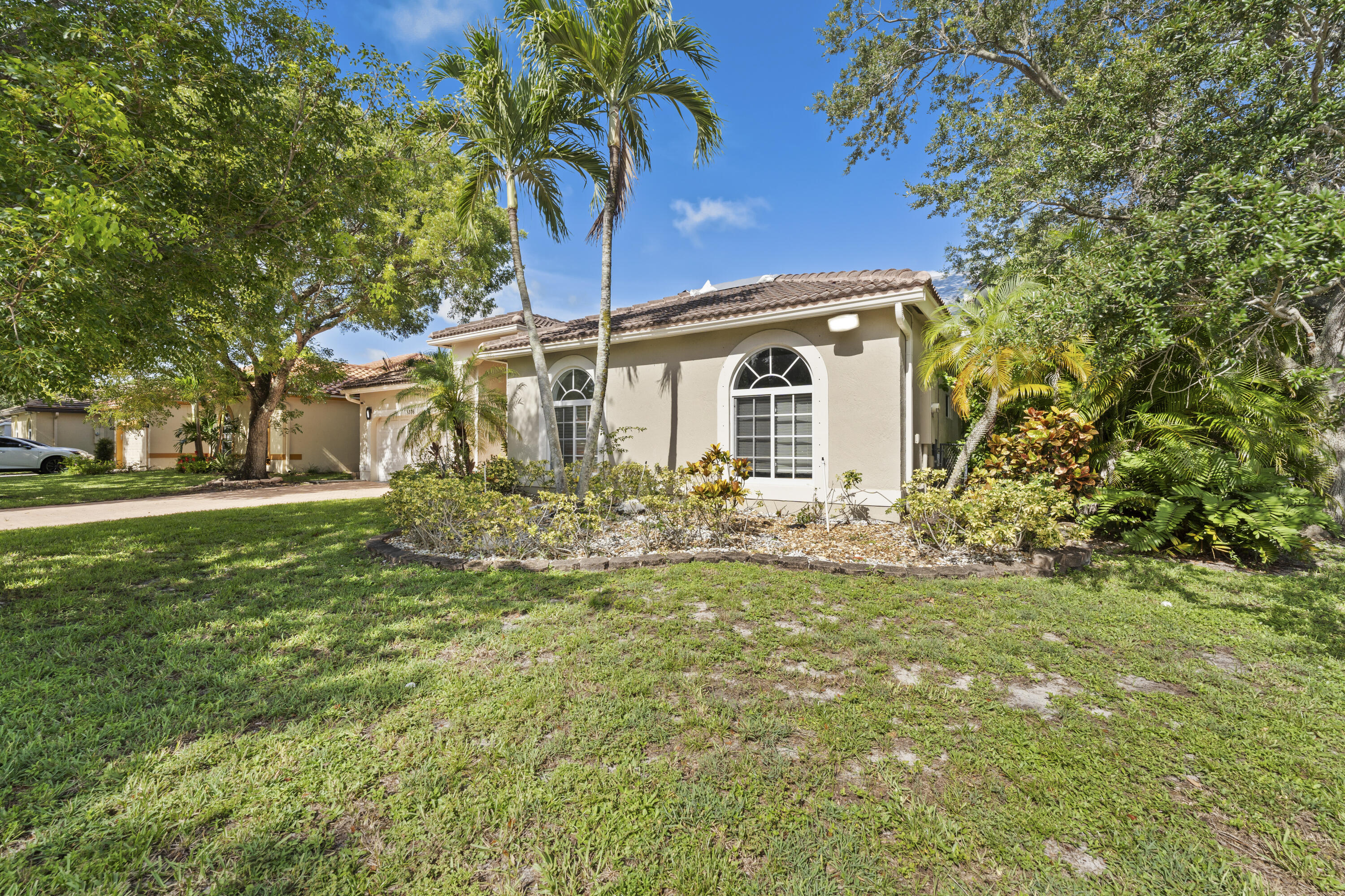 CORAL CREEK - Residential