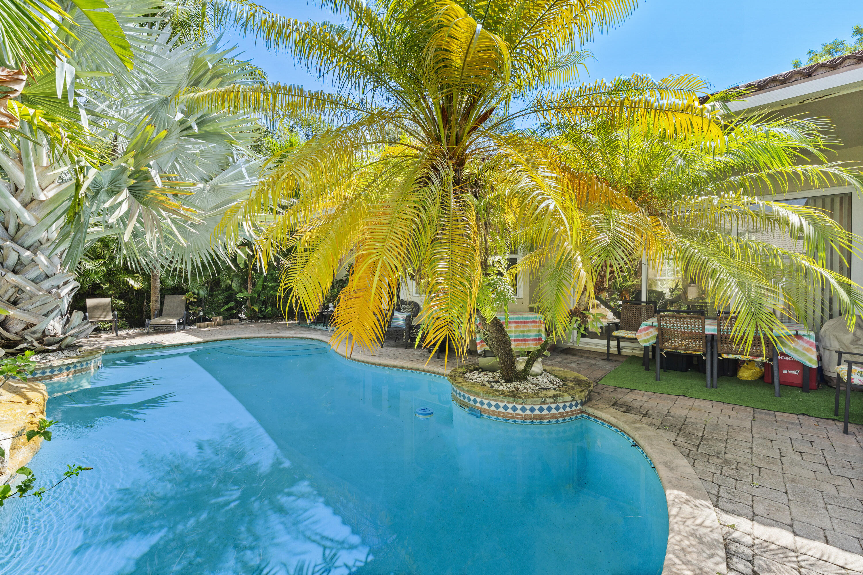 CORAL CREEK - Residential