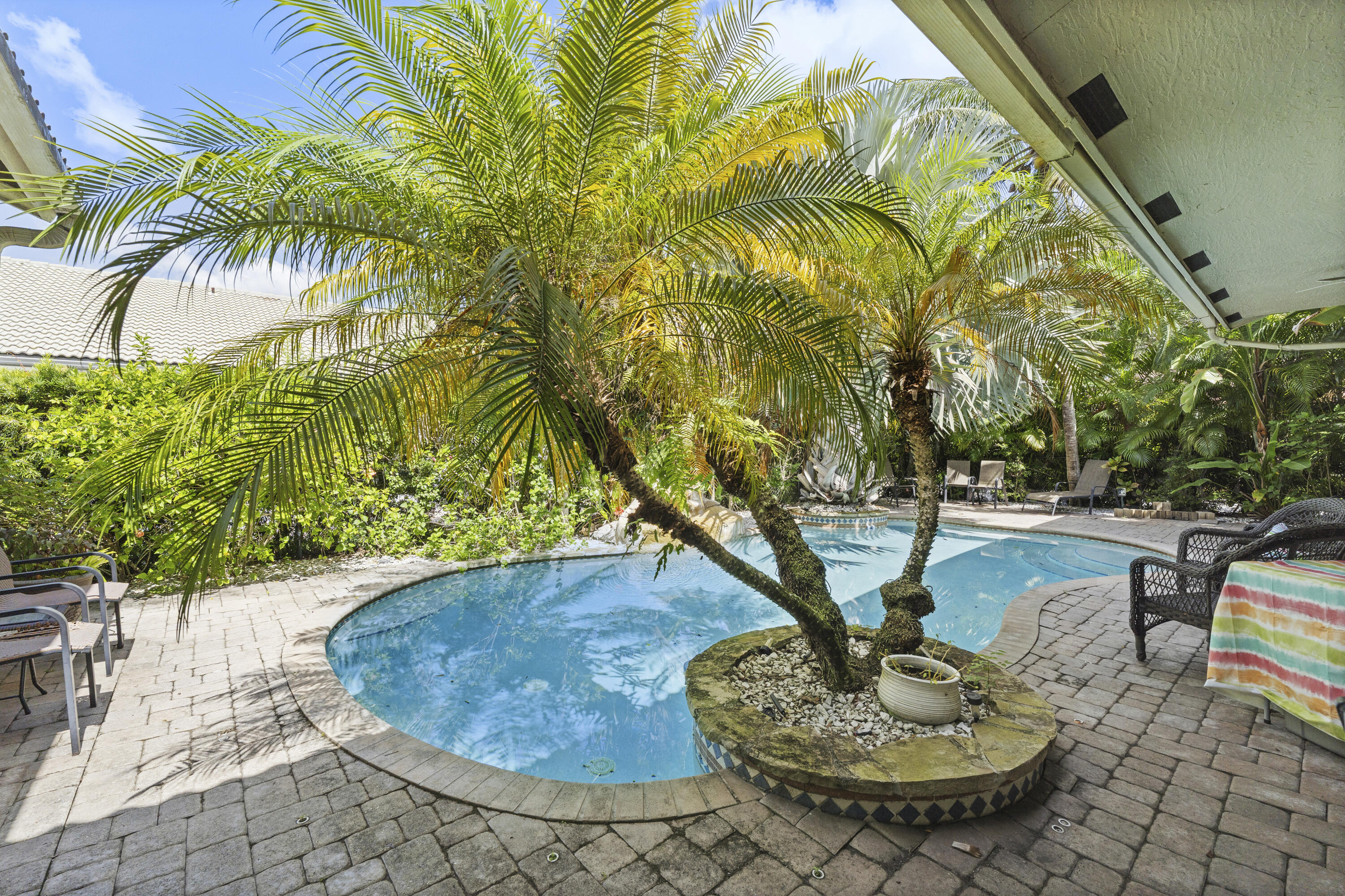 CORAL CREEK - Residential