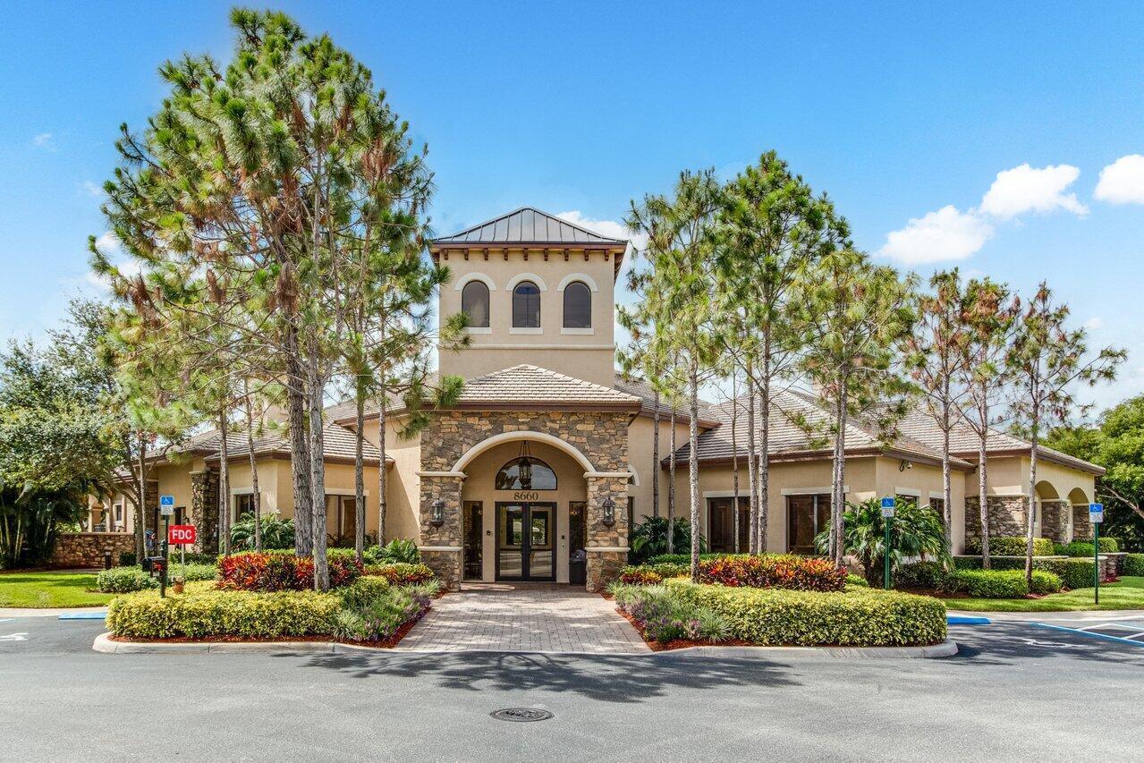 CANYON ISLES 1 - Residential