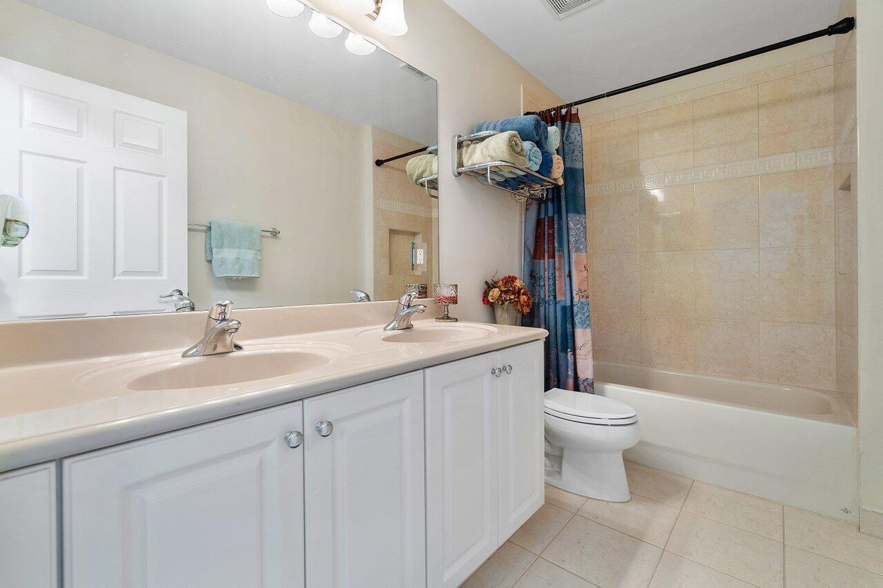 CANYON ISLES 1 - Residential