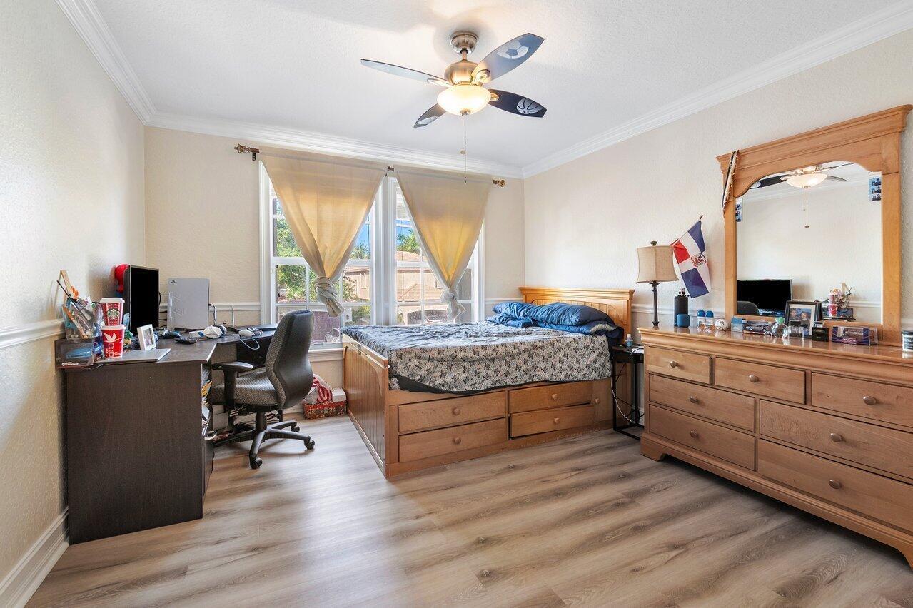 CANYON ISLES 1 - Residential