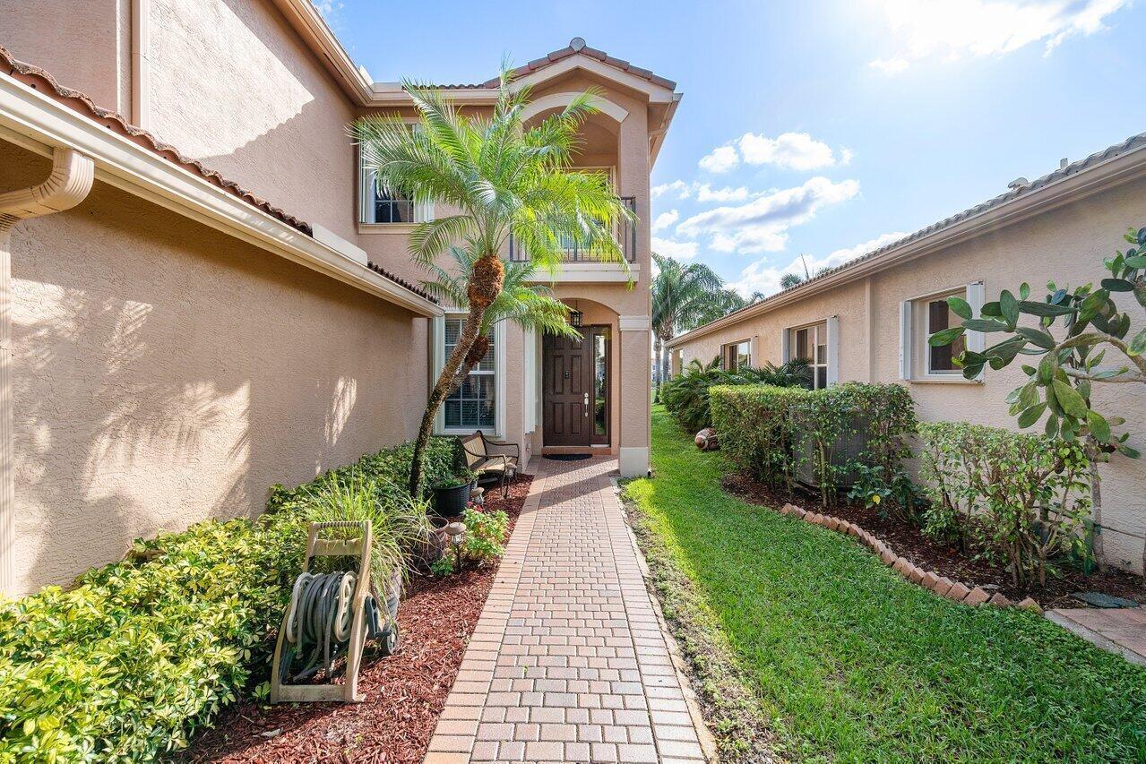 CANYON ISLES 1 - Residential