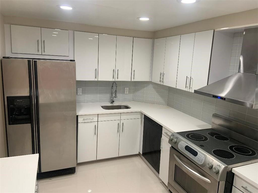 PARLIAMENT HOUSE CONDO - Residential