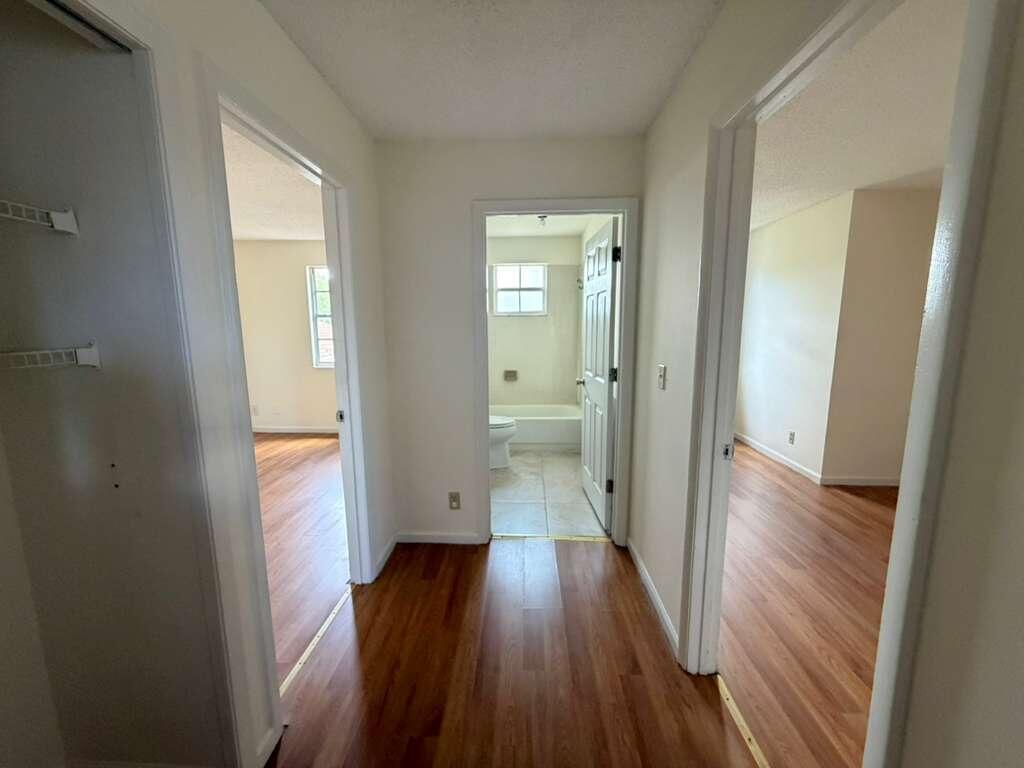 SUGAR POND MANOR OF WELLINGTON - Residential Lease