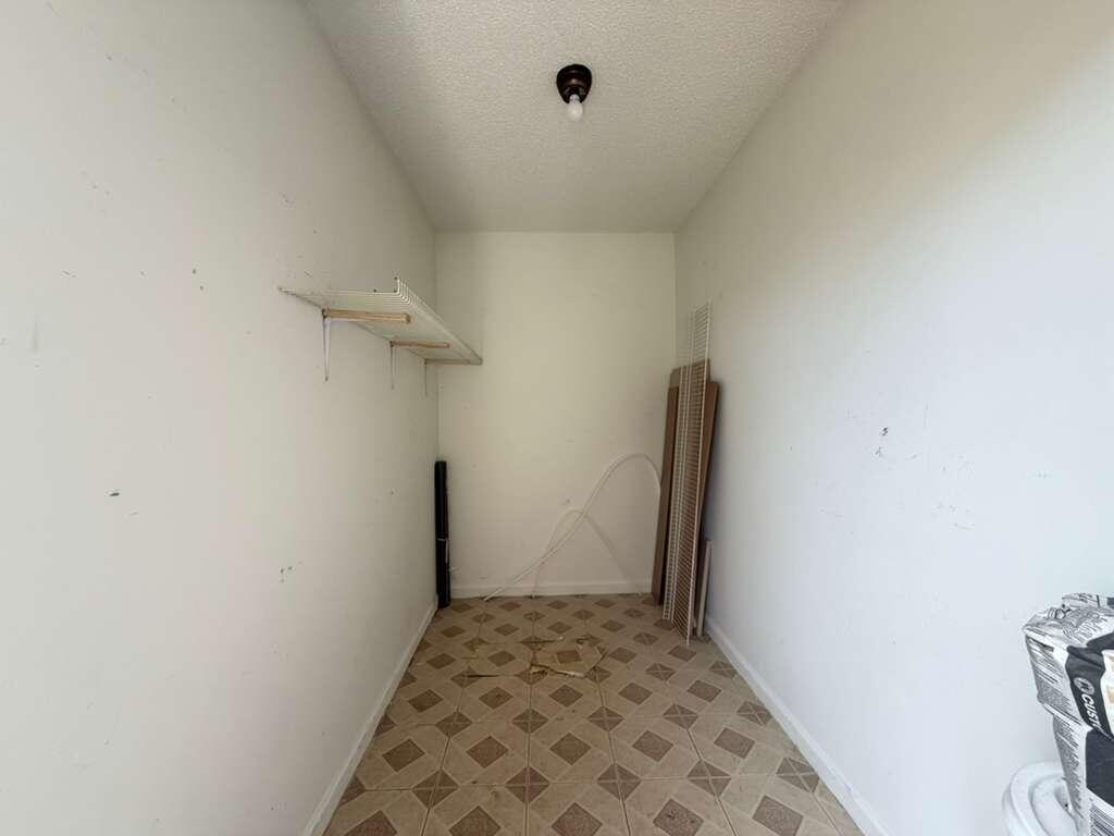 SUGAR POND MANOR OF WELLINGTON - Residential Lease